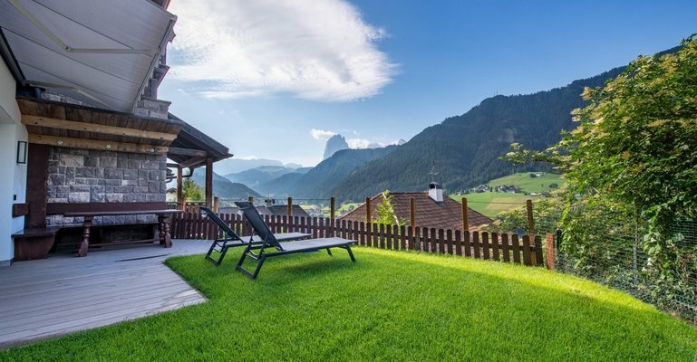 2-stöckiges Apartment mit zwei Schlafzimmern, Balkon und Garten – St. Ulrich, Gröden · 2 Schlafzimmer