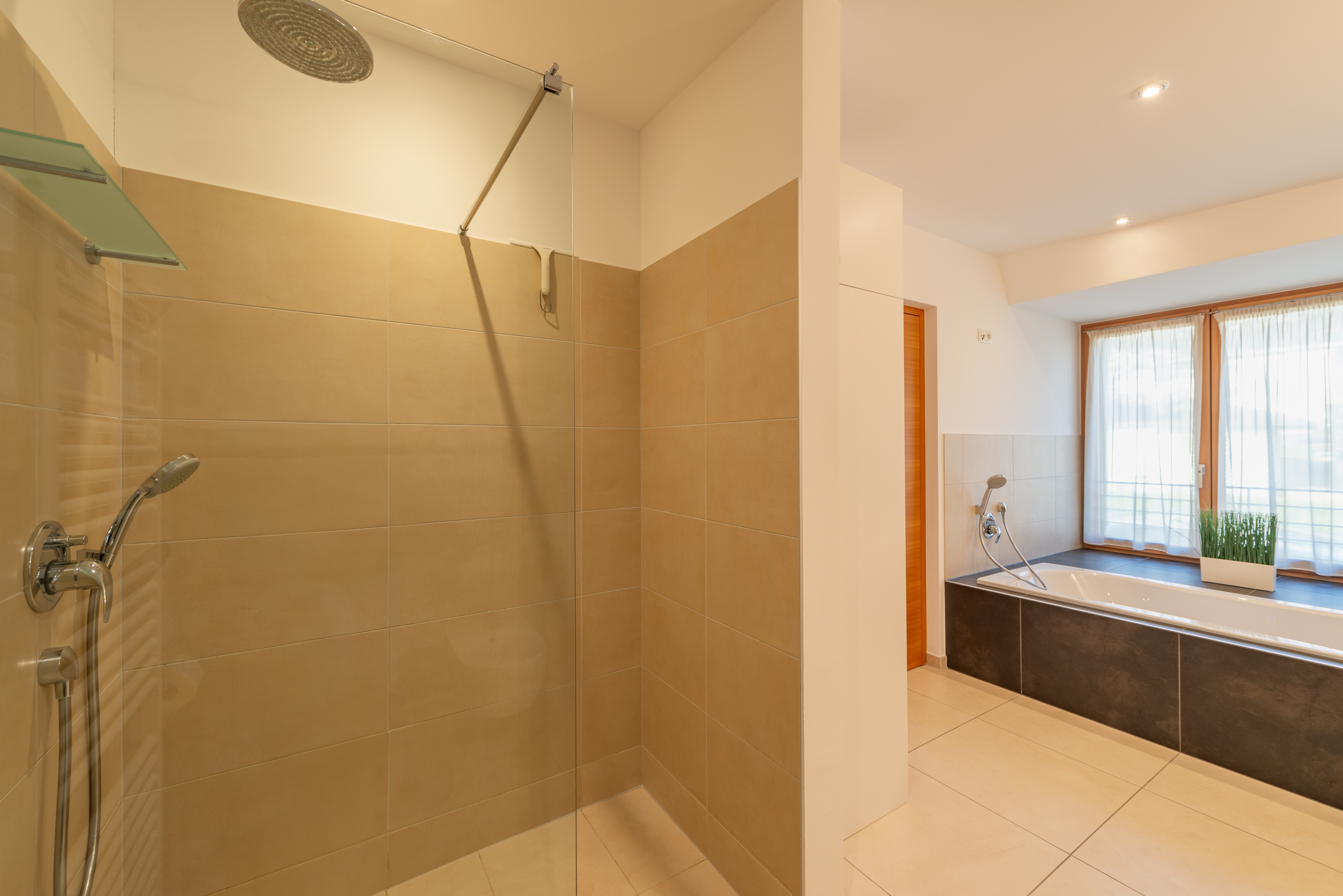 Penthouse / Ferienwohnung mit 3 Schlafzimmer – Kaltern am See, Südtiroler Weinstrasse · 3 Schlafzimmer