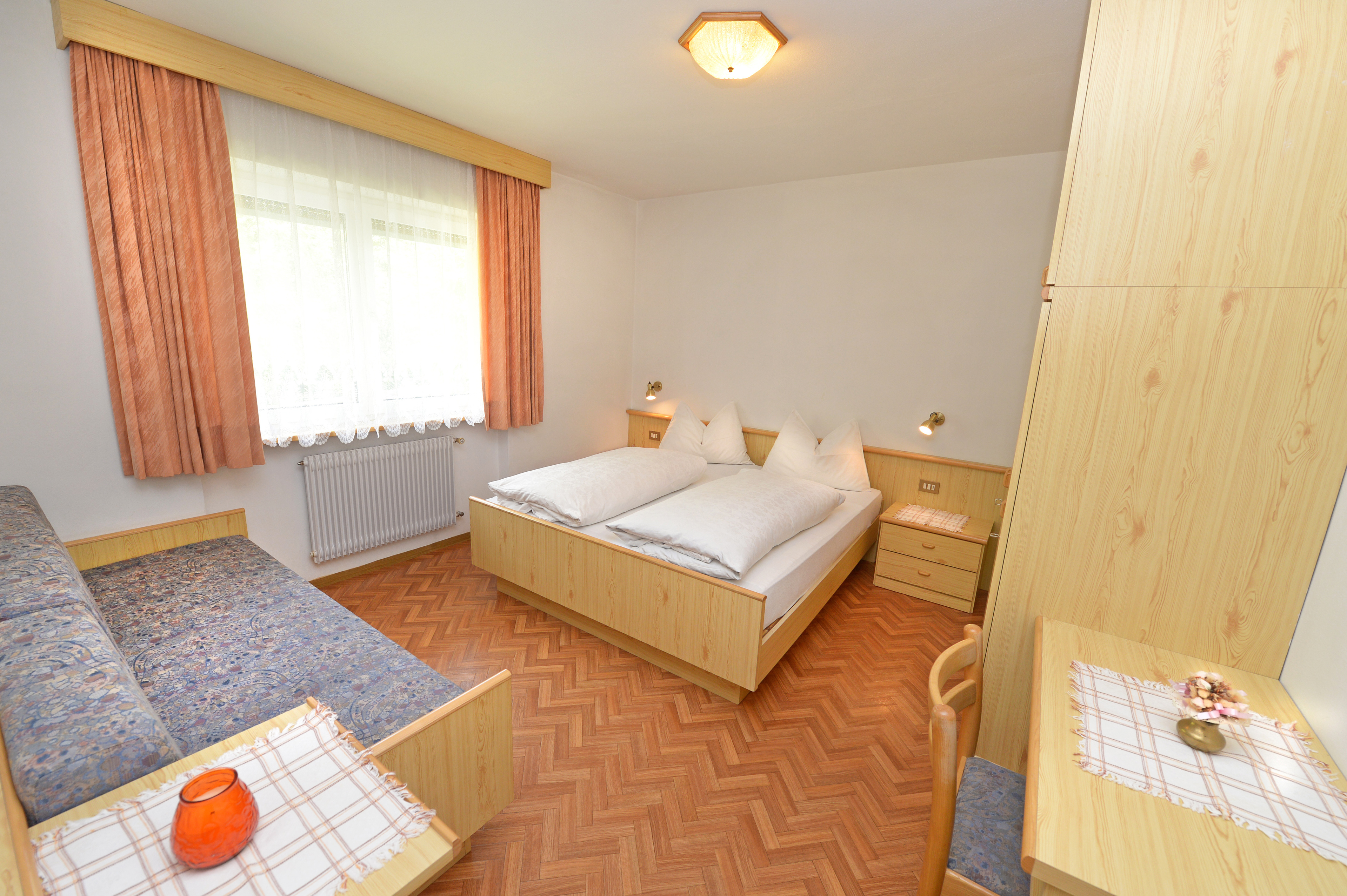 Ferienwohnung mit 1 Schlafzimmer – Wolkenstein, Gröden · 1 Schlafzimmer