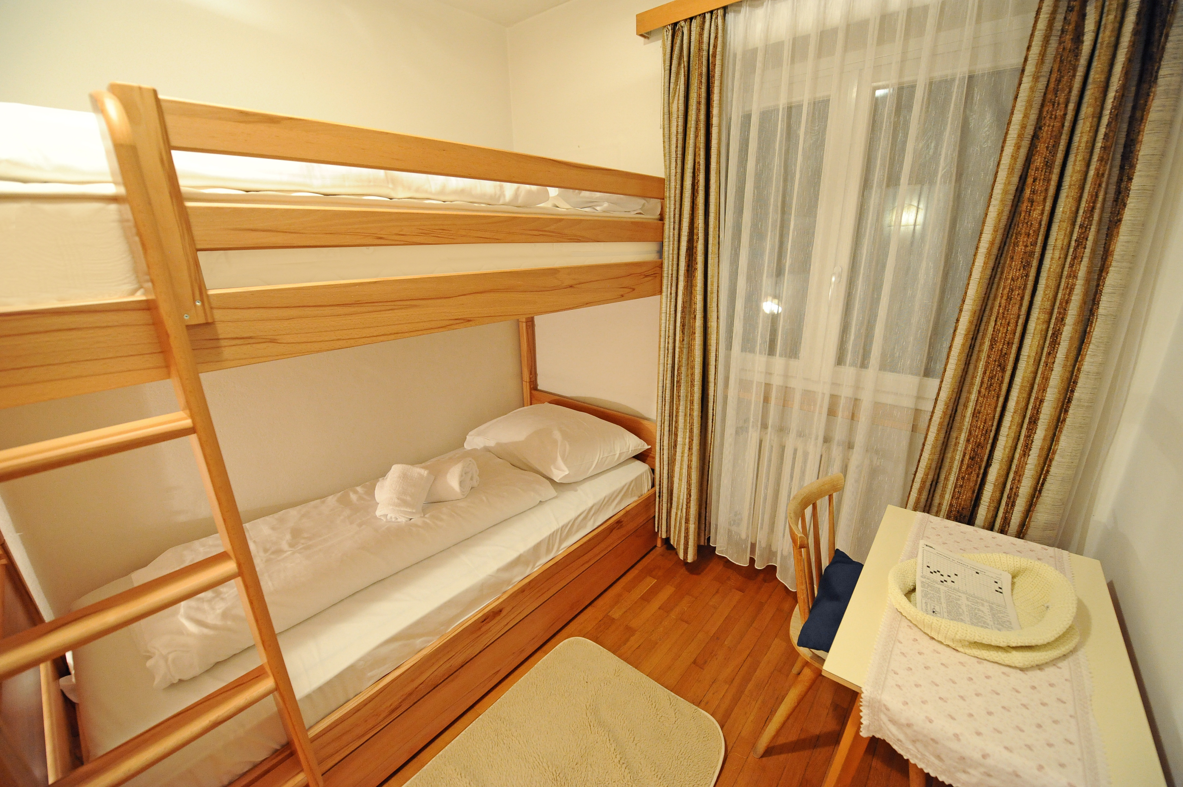 Ferienwohnung mit 3 Schlafzimmer und Balkon – St. Ulrich, Gröden · 3 Schlafzimmer