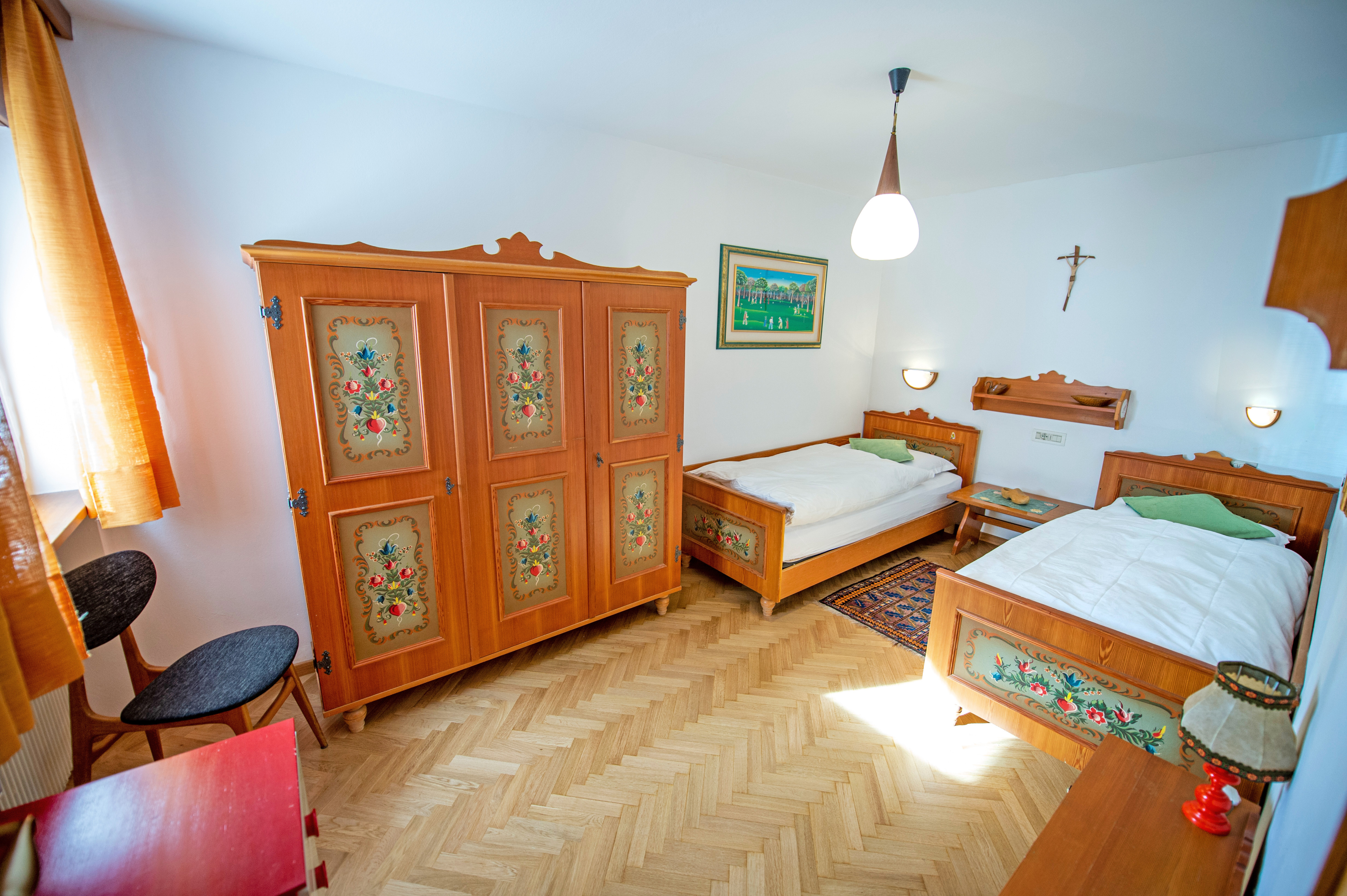 Ferienwohnung mit 2 Schlafzimmer und Garten – St. Ulrich, Gröden · 2 Schlafzimmer