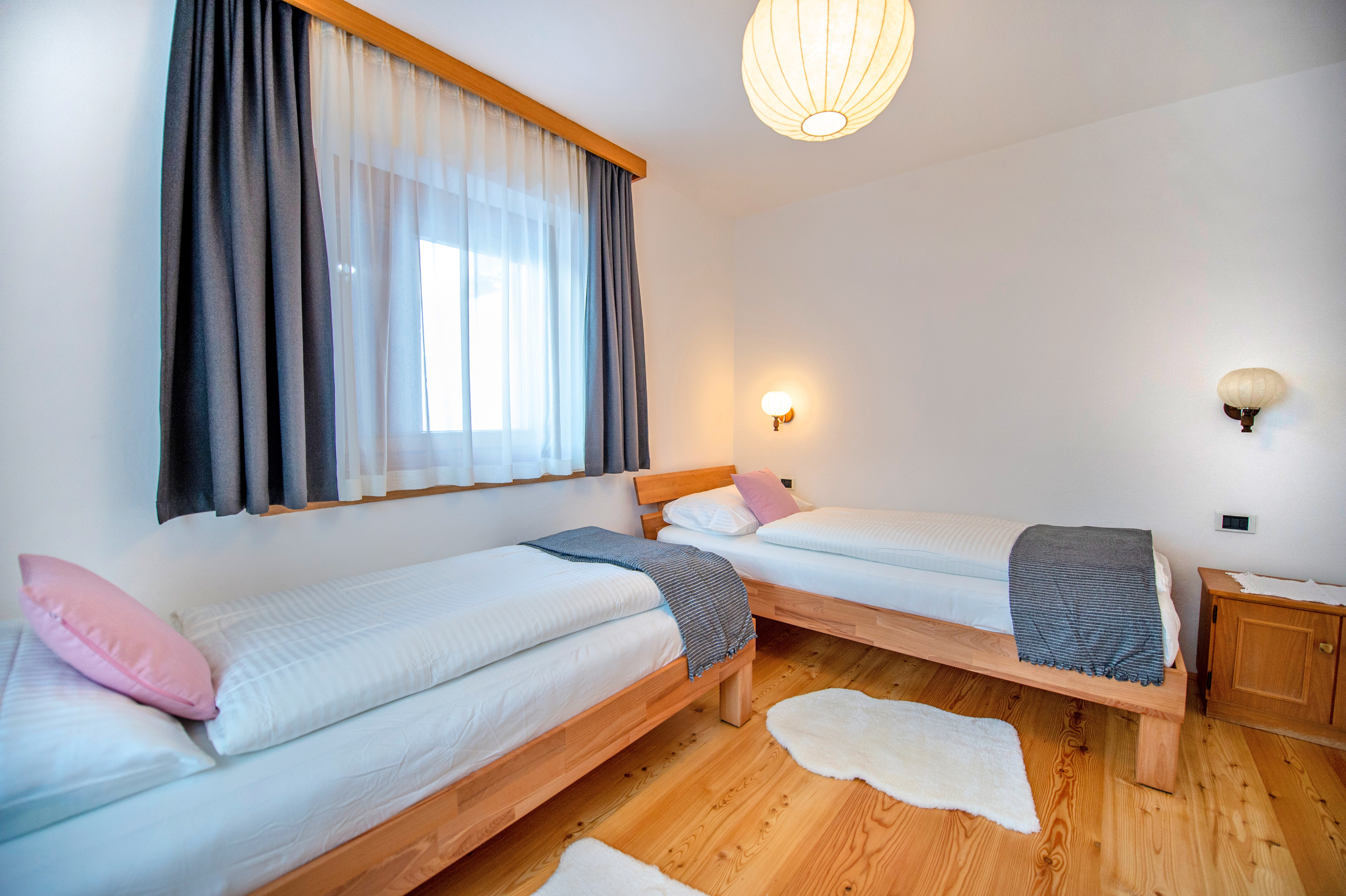 Ferienwohnung mit 2 Schlafzimmern und Garten – St. Ulrich, Gröden · 2 Schlafzimmer