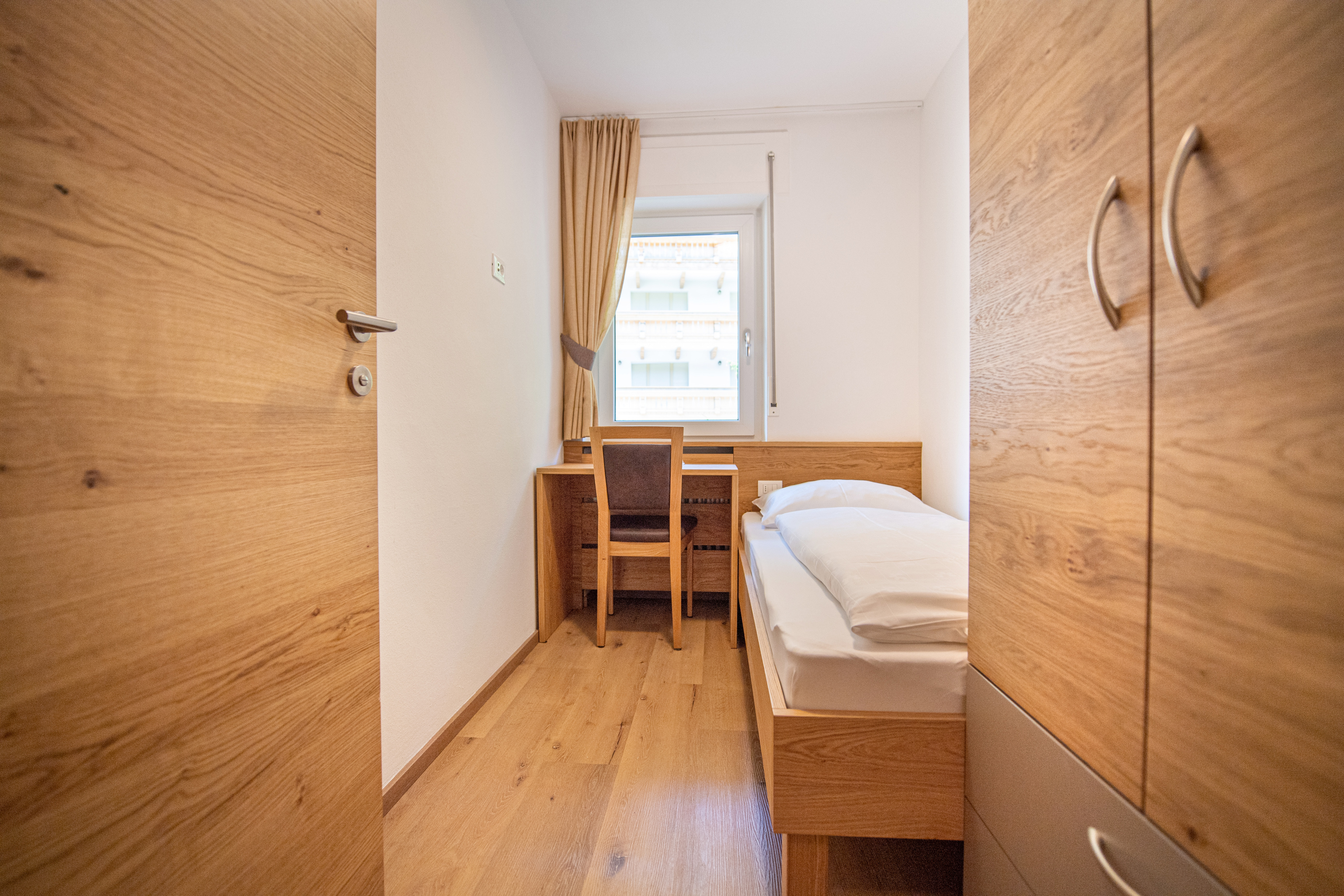 Ferienwohnung mit 2 Schlafzimmern und Balkon – Wolkenstein, Gröden · 2 Schlafzimmer