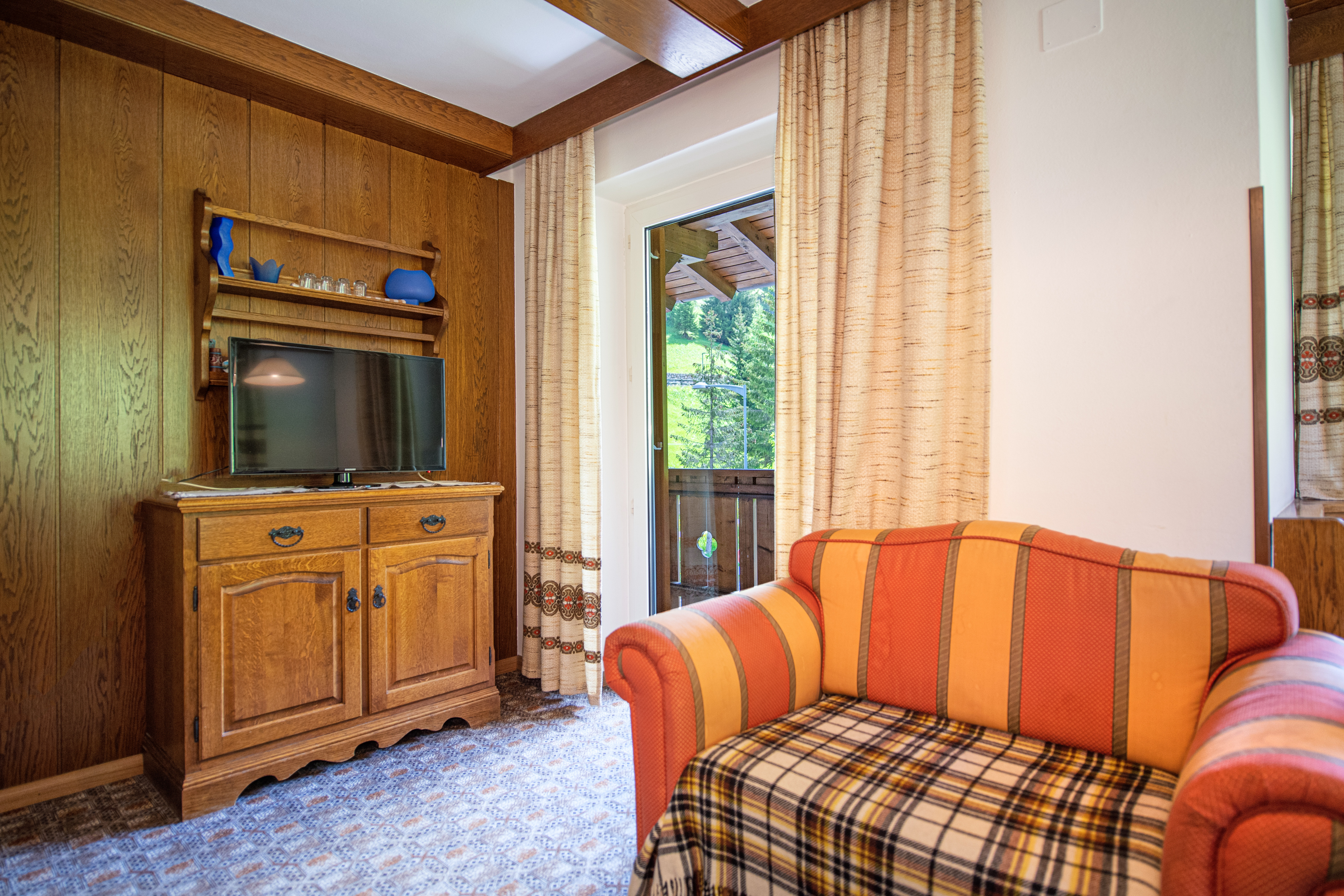 Ferienwohnung mit 3 Schlafzimmer und Balkon – Wolkenstein, Gröden · 3 Schlafzimmer