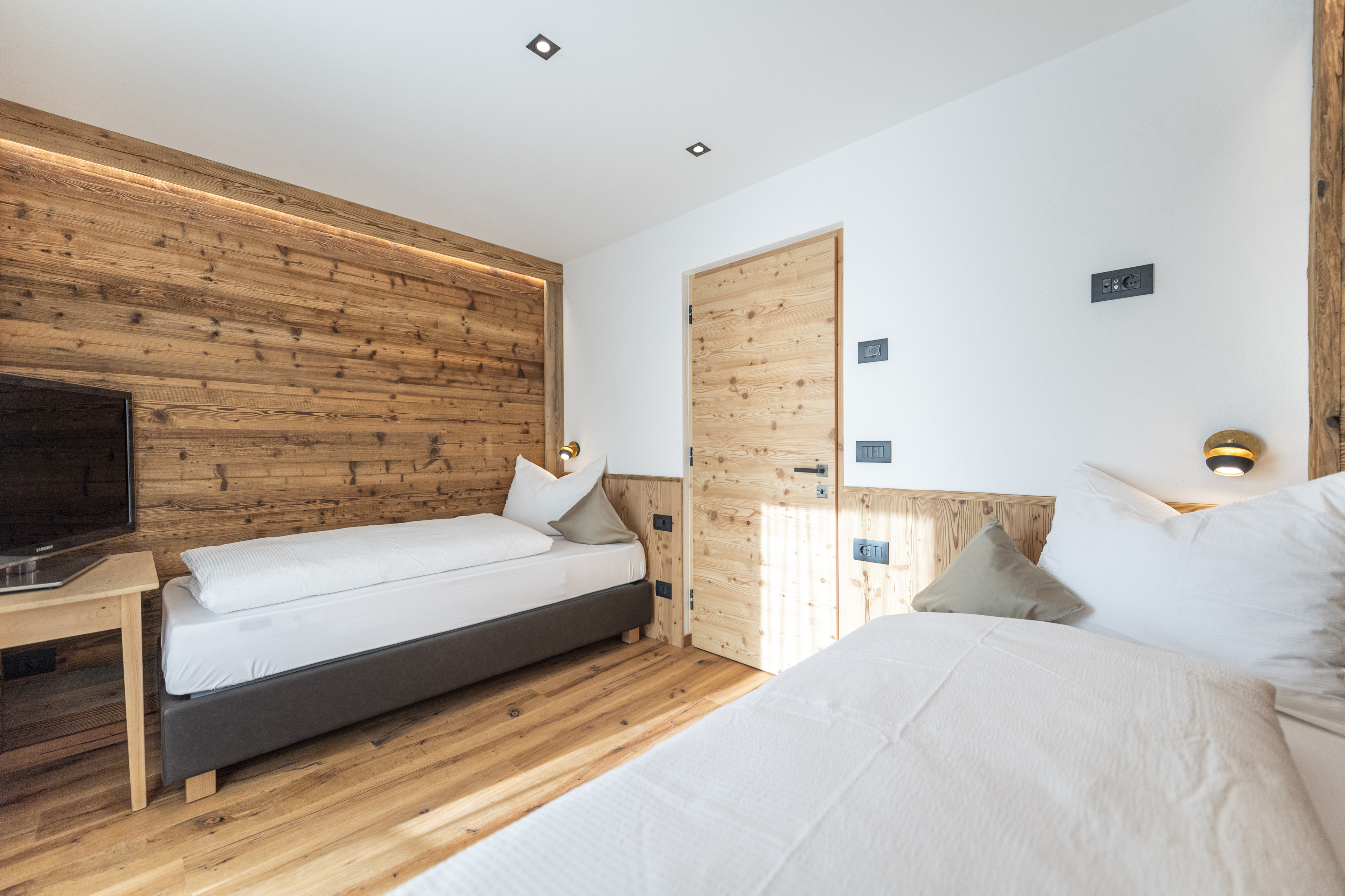 Ferienwohnung mit 2 Schlafzimmer und Terrasse – St. Ulrich, Gröden · 2 Schlafzimmer