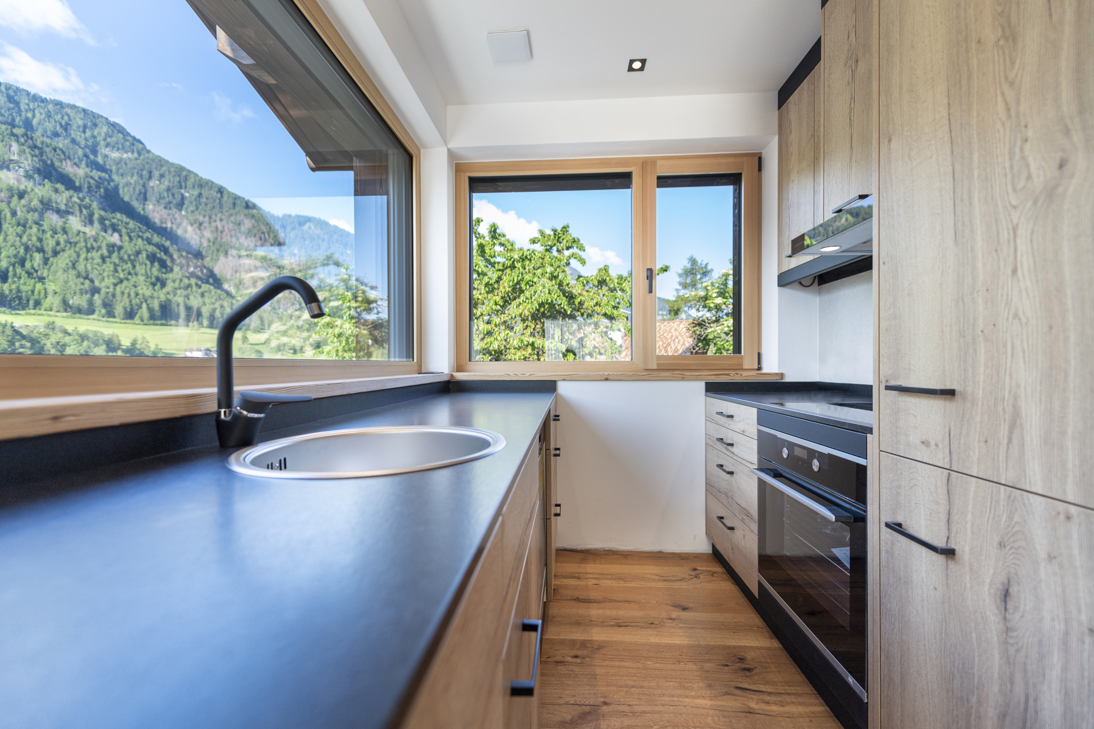 Ferienwohnung mit 2 Schlafzimmer und Terrasse – St. Ulrich, Gröden · 2 Schlafzimmer