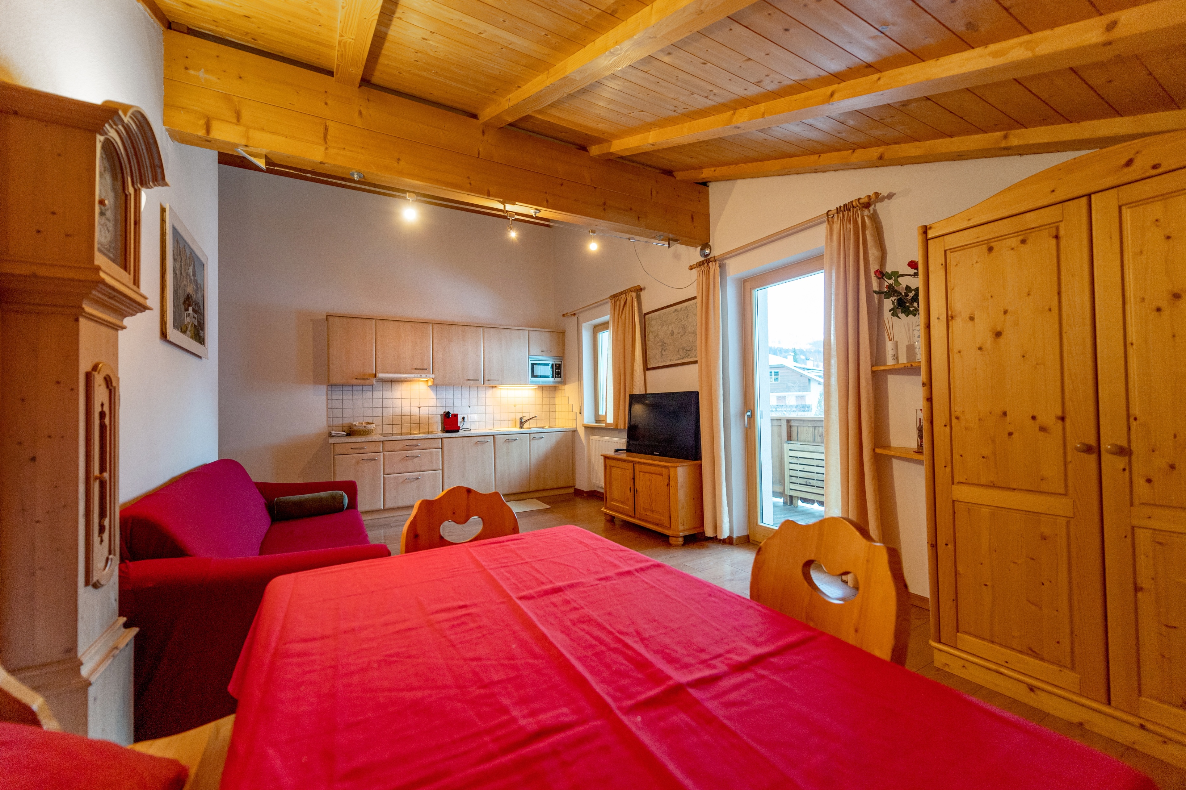 Ferienwohnung mit 1 Schlafzimmer und Balkon „Lavinia“ – St. Ulrich, Gröden · 1 Schlafzimmer