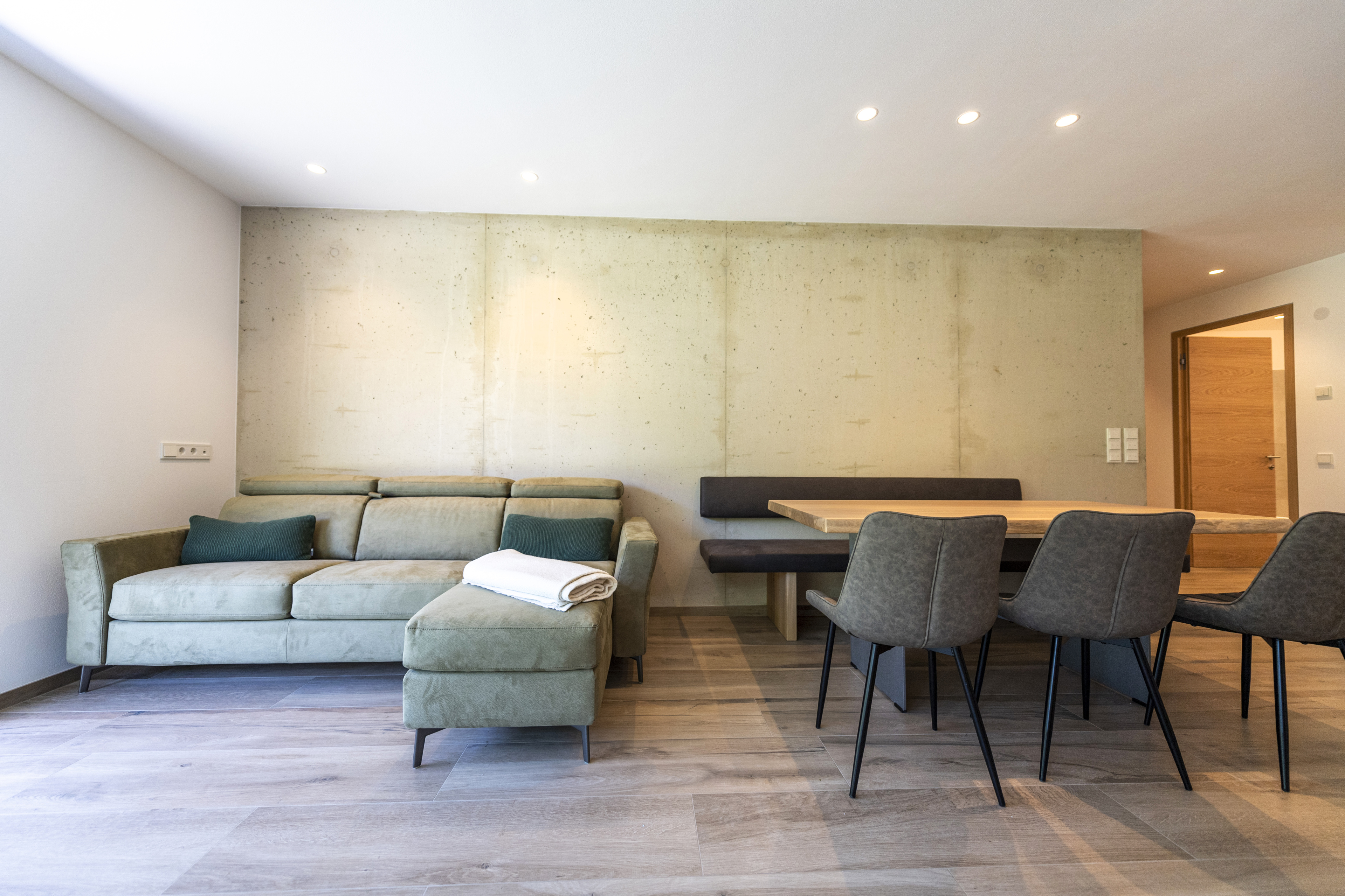 Ferienwohnung mit 3 Schlafzimmern und Terrasse – St. Ulrich, Gröden · 3 Schlafzimmer