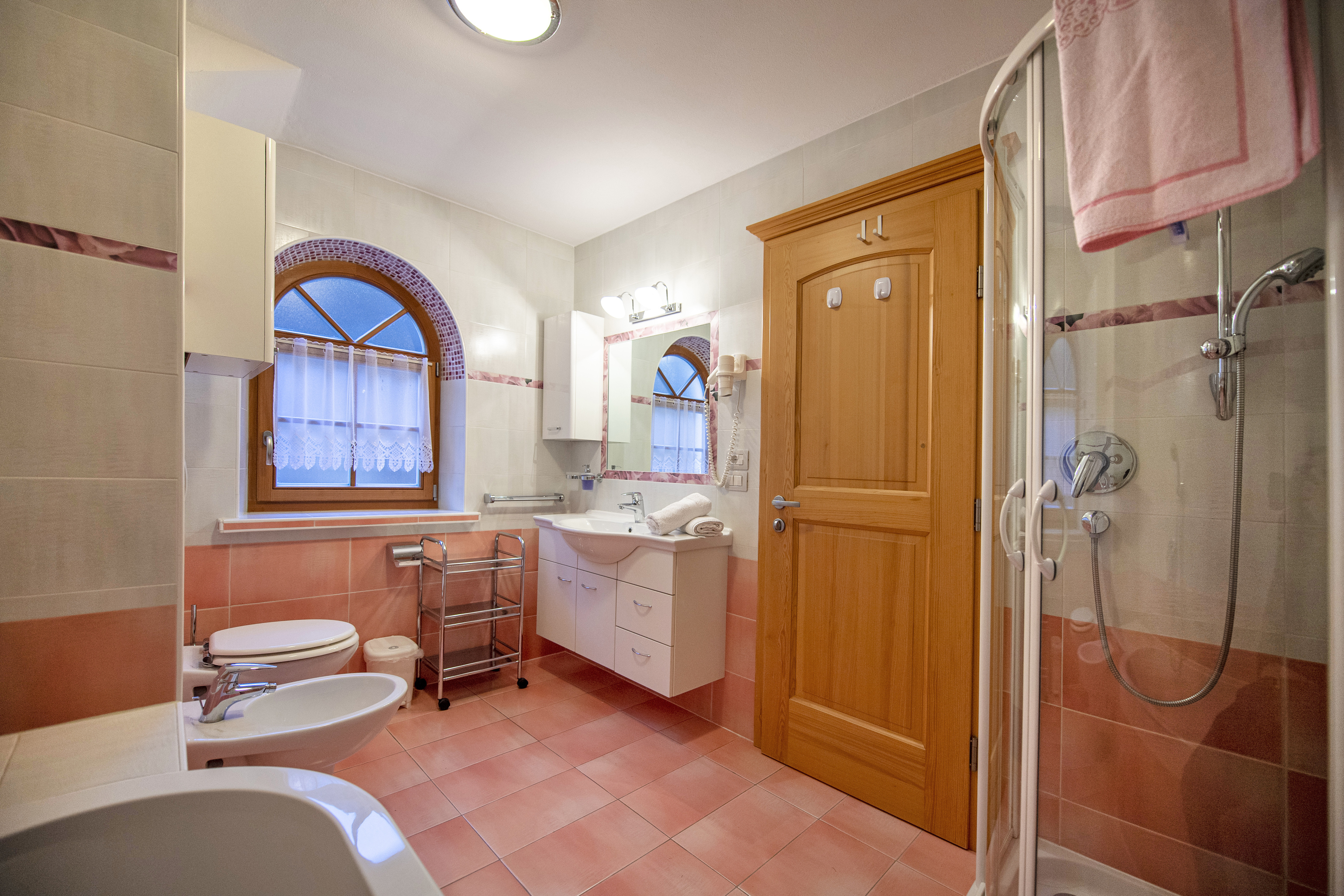 Ferienwohnung mit 2 Schlafzimmern – St. Ulrich, Gröden · 2 Schlafzimmer