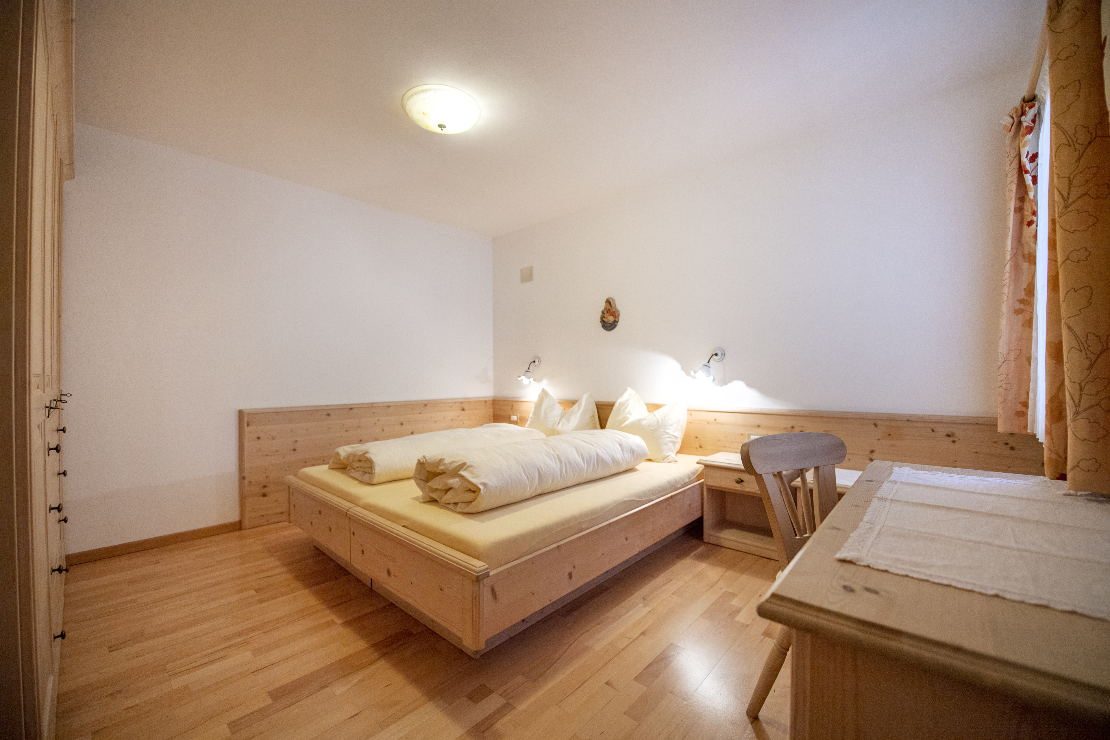 Ferienwohnung mit 2 Schlafzimmern – St. Ulrich, Gröden · 2 Schlafzimmer