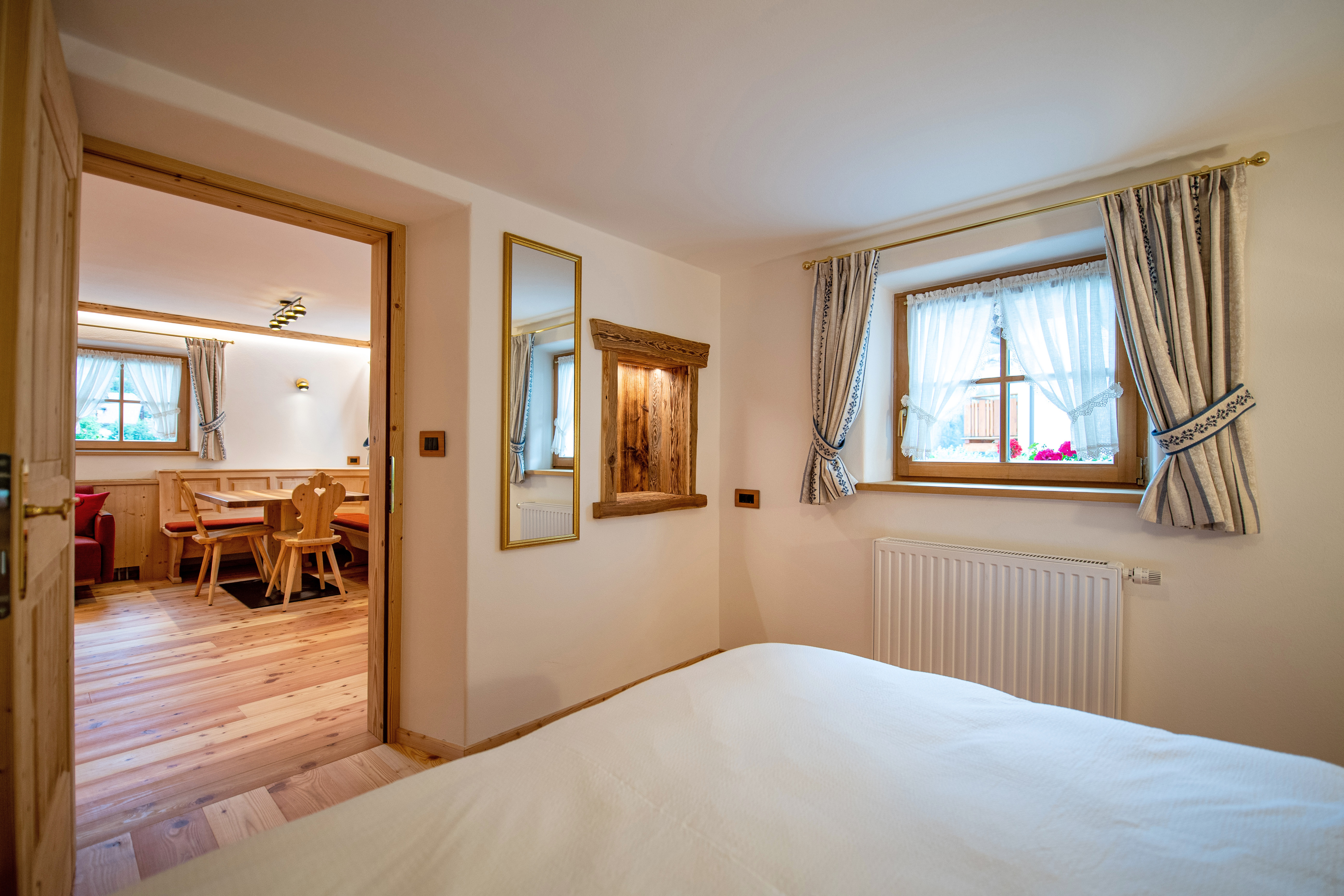 Ferienwohnung mit 2 Schlafzimmern und Terrasse – St. Ulrich, Gröden · 2 Schlafzimmer
