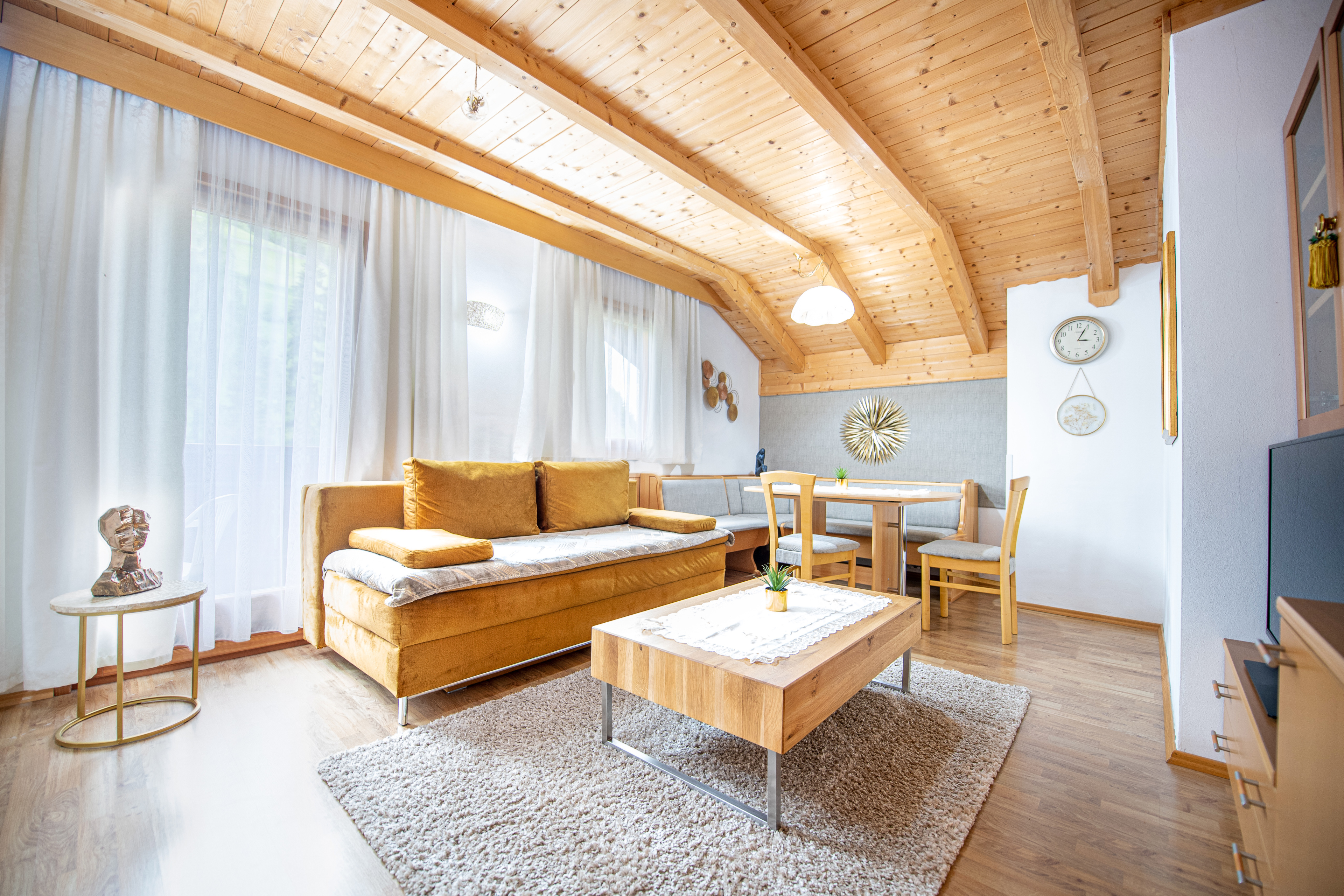 Dachgeschosswohnung mit 3 Schlafzimmern, 3 Bädern und 3 Balkone – Sankt Christina, Gröden · 3 Schlafzimmer