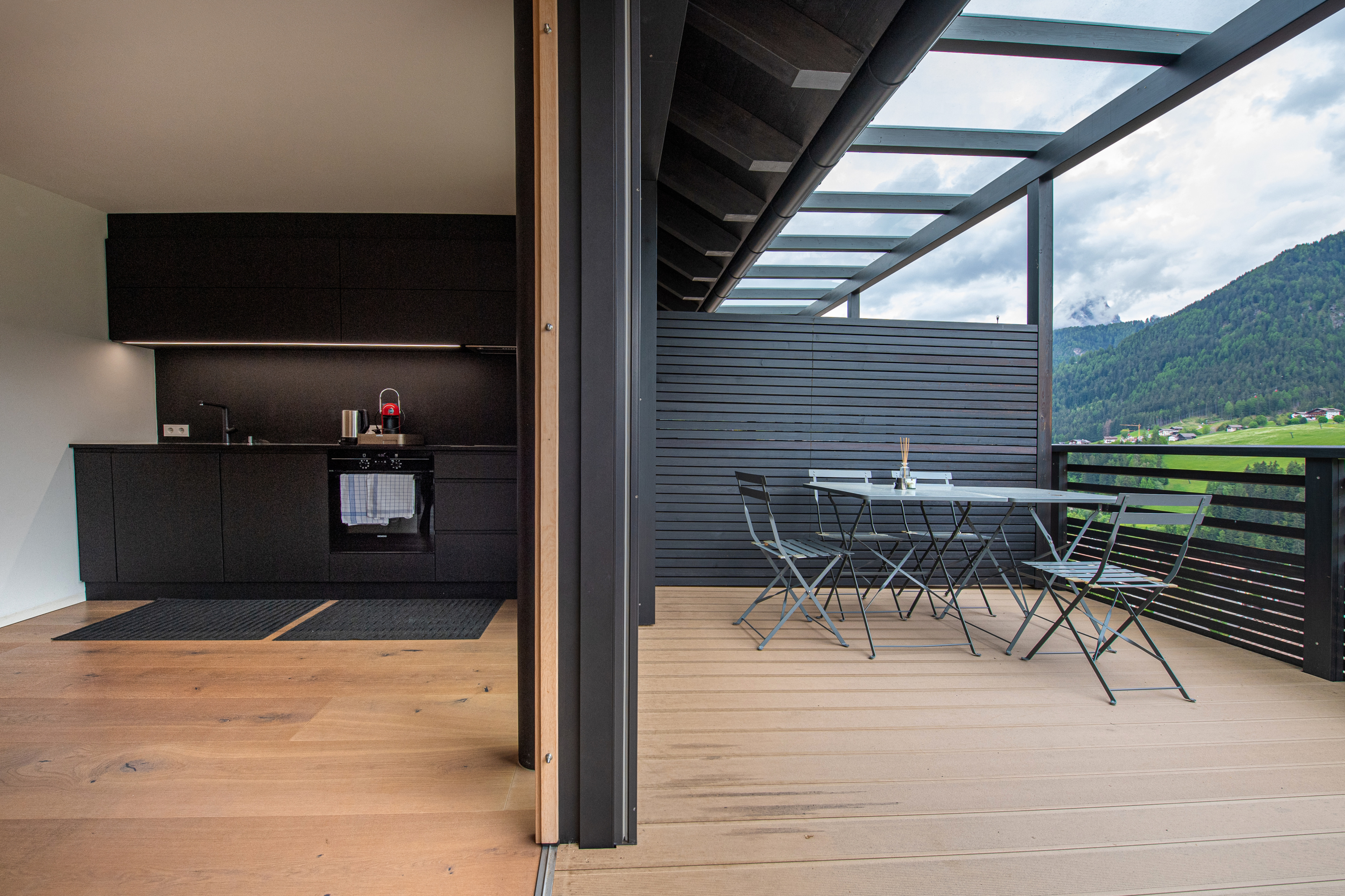 Ferienwohnung mit 2 Schlafzimmer und Südterrasse – St. Ulrich, Gröden · 2 Schlafzimmer