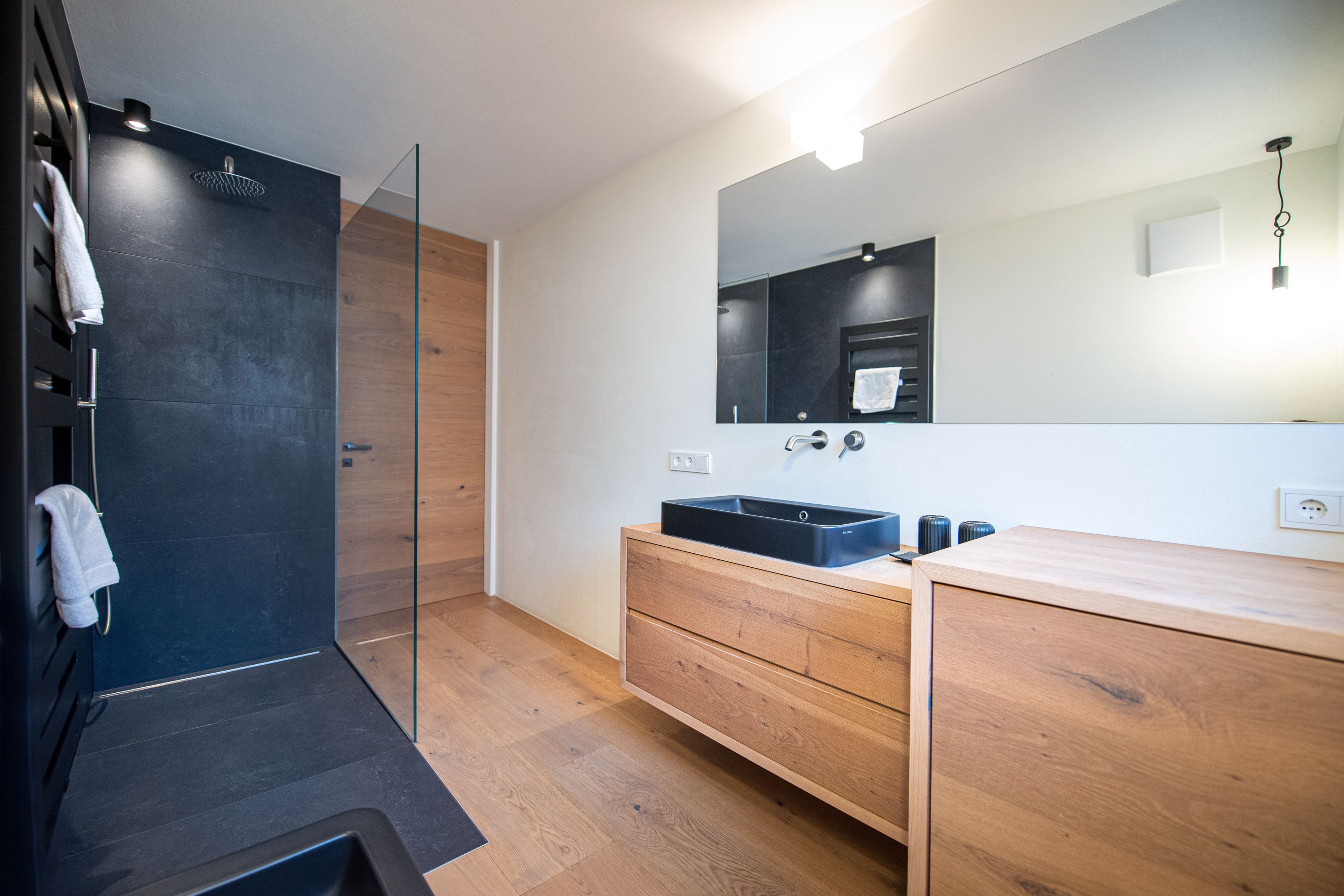 Ferienwohnung mit 2 Schlafzimmer und Südterrasse – St. Ulrich, Gröden · 2 Schlafzimmer