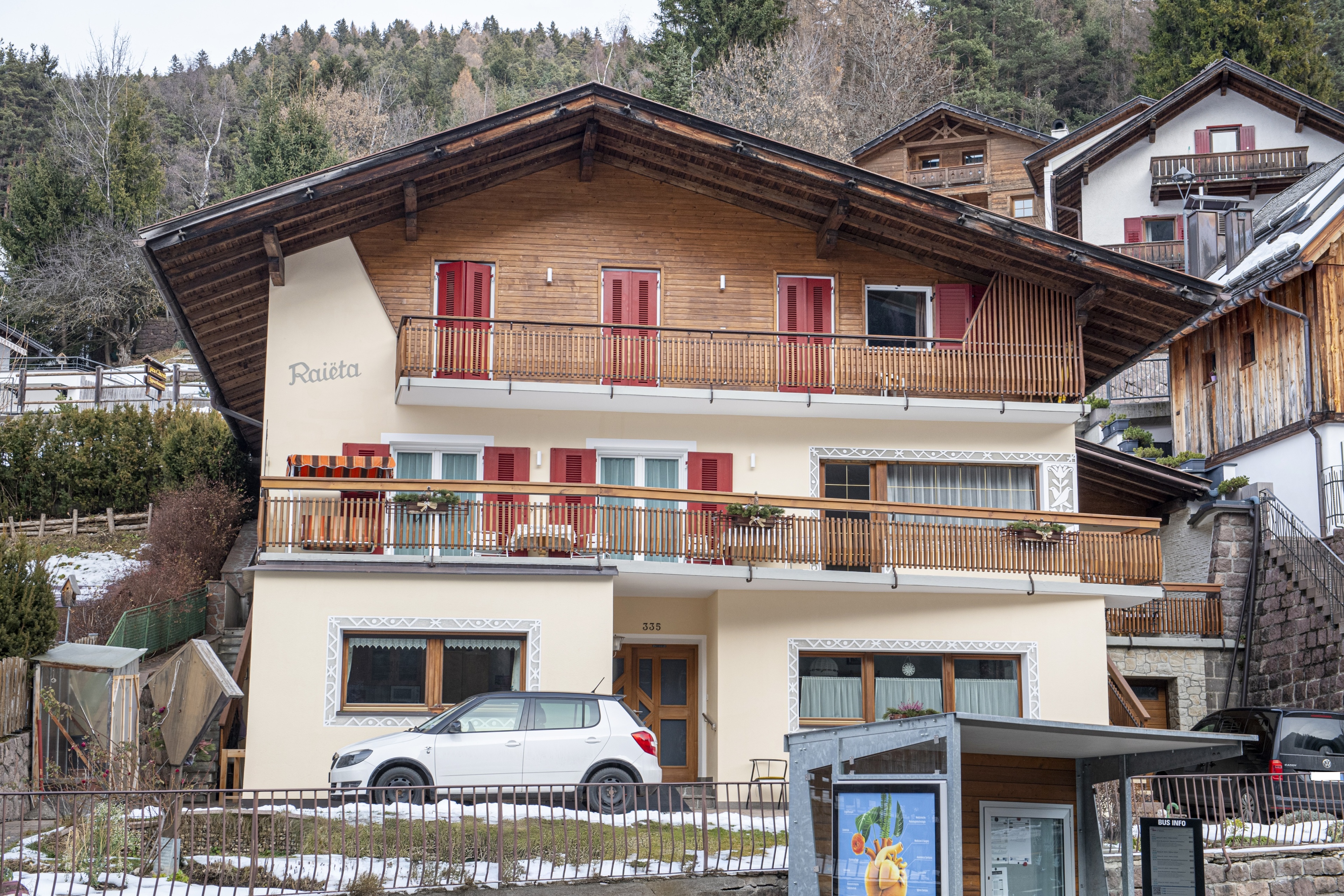Ferienwohnung mit 3 Schlafzimmer und Balkon – St. Ulrich, Gröden · 3 Schlafzimmer