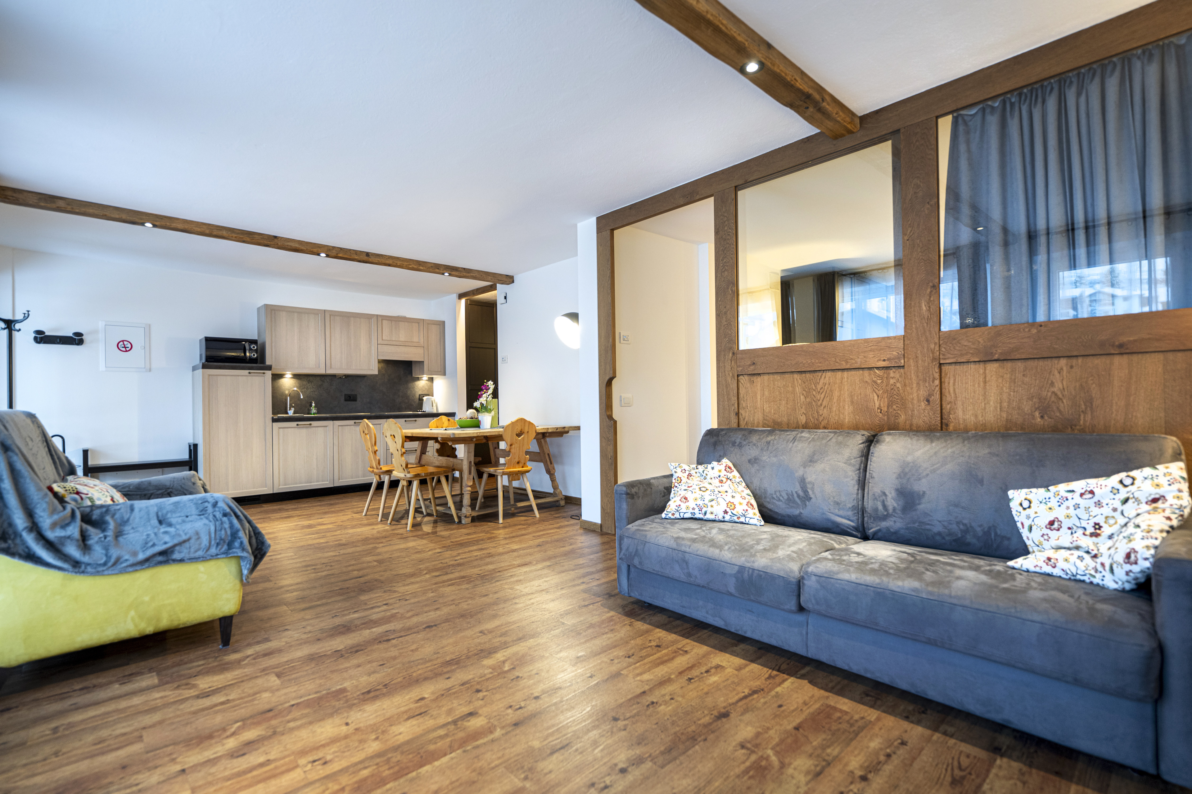Ferienwohnung mit 2 Schlafzimmern un Gartenzugang – St. Ulrich, Gröden · 2 Schlafzimmer