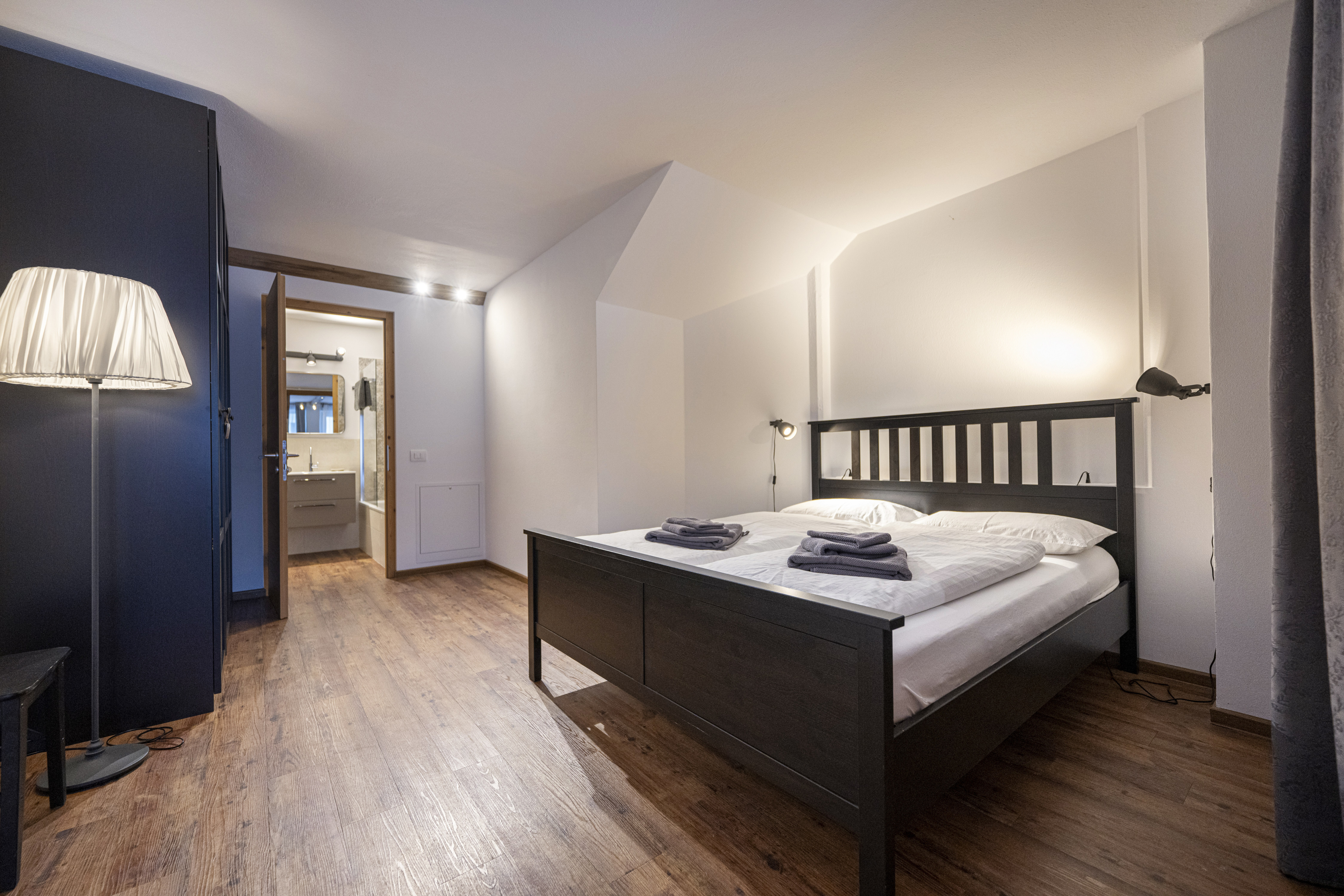 Ferienwohnung mit 2 Schlafzimmern un Gartenzugang – St. Ulrich, Gröden · 2 Schlafzimmer