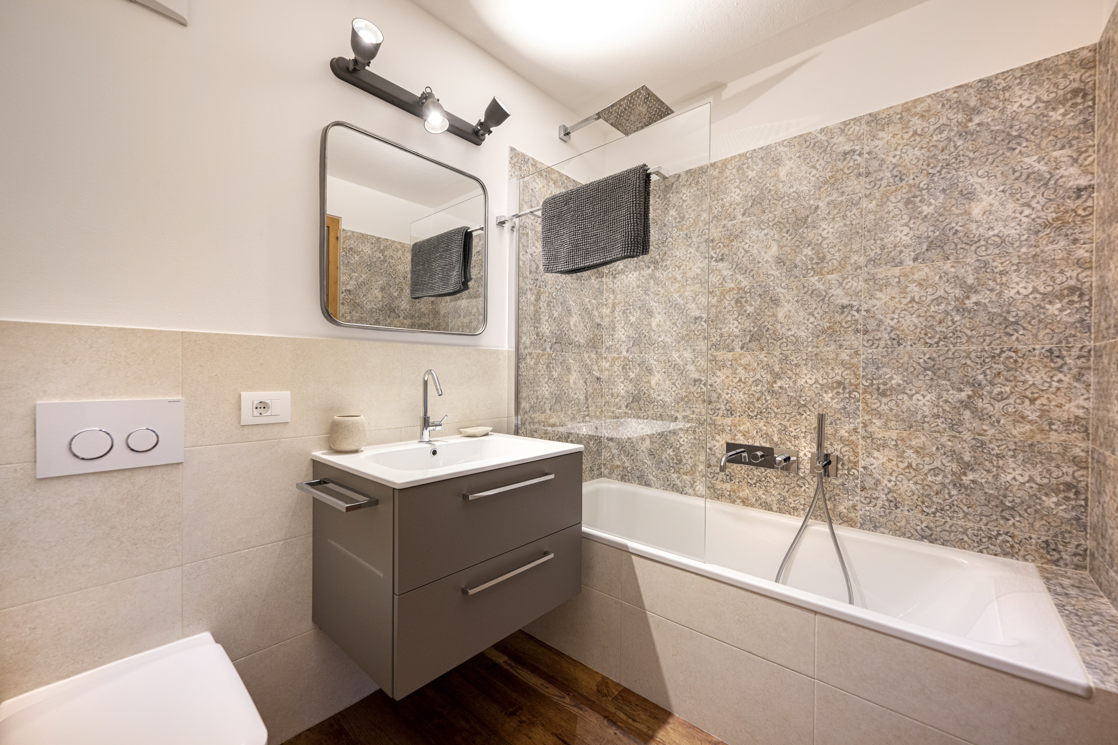 Ferienwohnung mit 2 Schlafzimmern un Gartenzugang – St. Ulrich, Gröden · 2 Schlafzimmer
