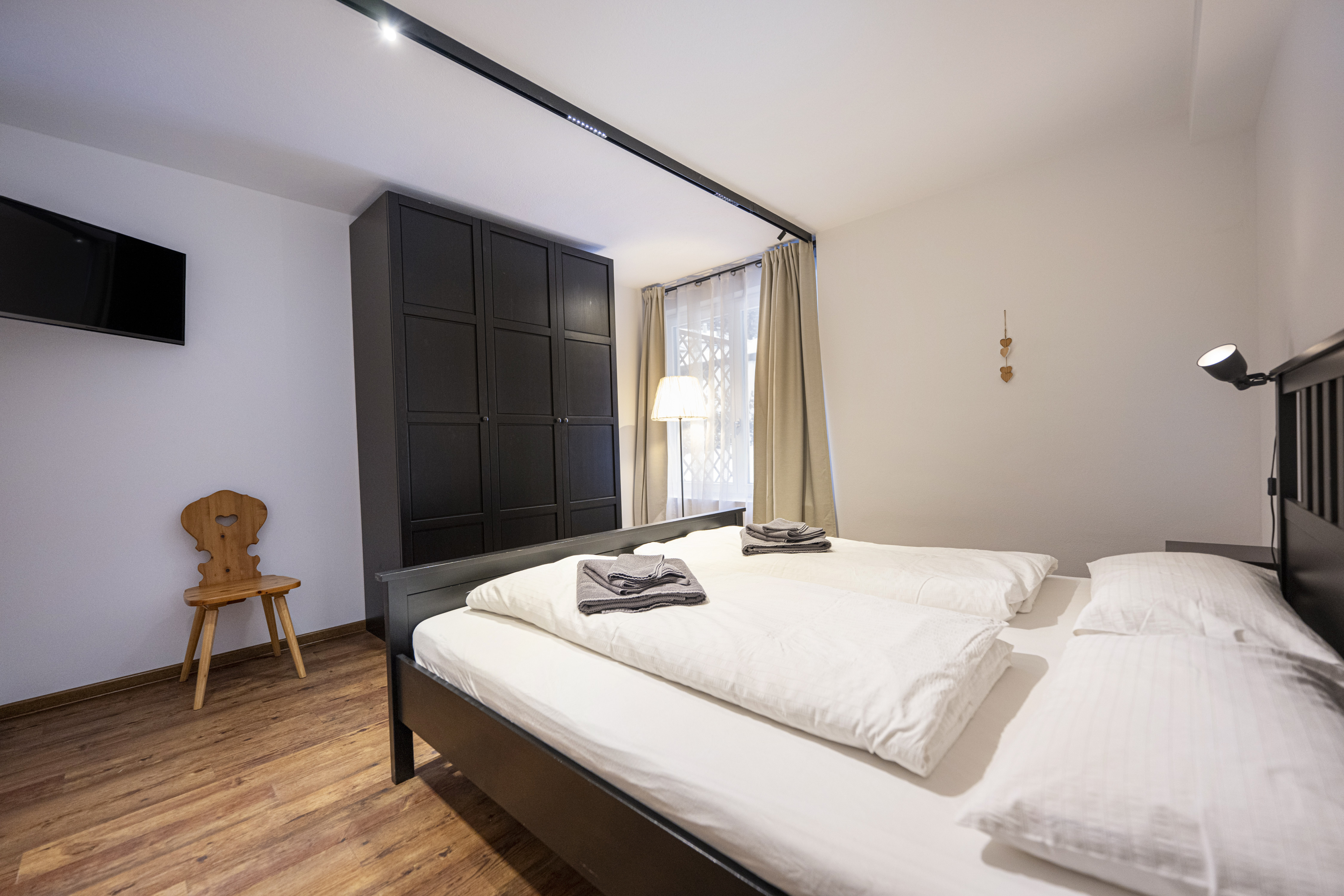 Ferienwohnung mit 2 Schlafzimmern un Gartenzugang – St. Ulrich, Gröden · 2 Schlafzimmer