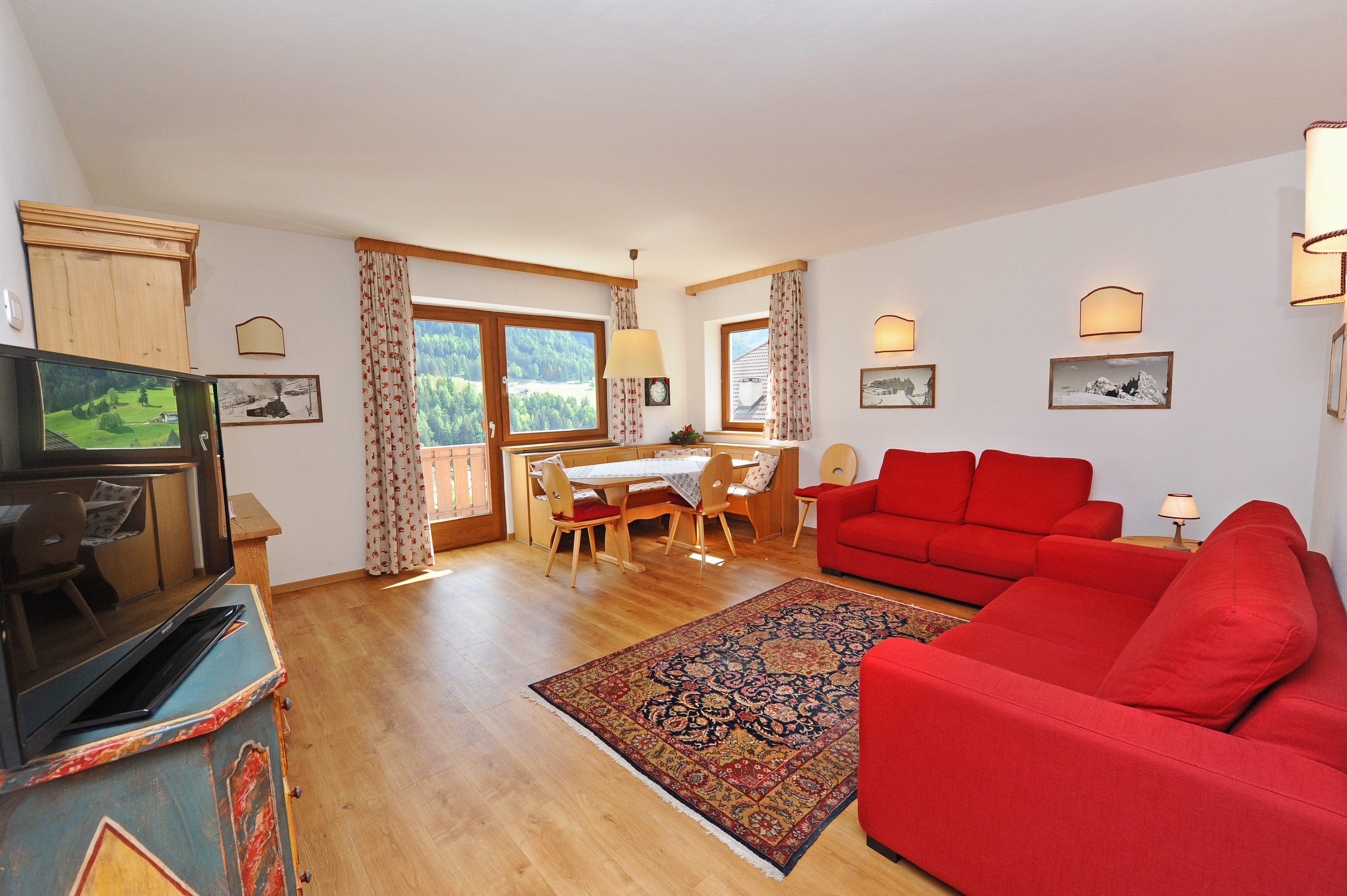 Ferienwohnung mit 3 Schlafzimmer und Balkon – St. Ulrich, Gröden · 3 Schlafzimmer