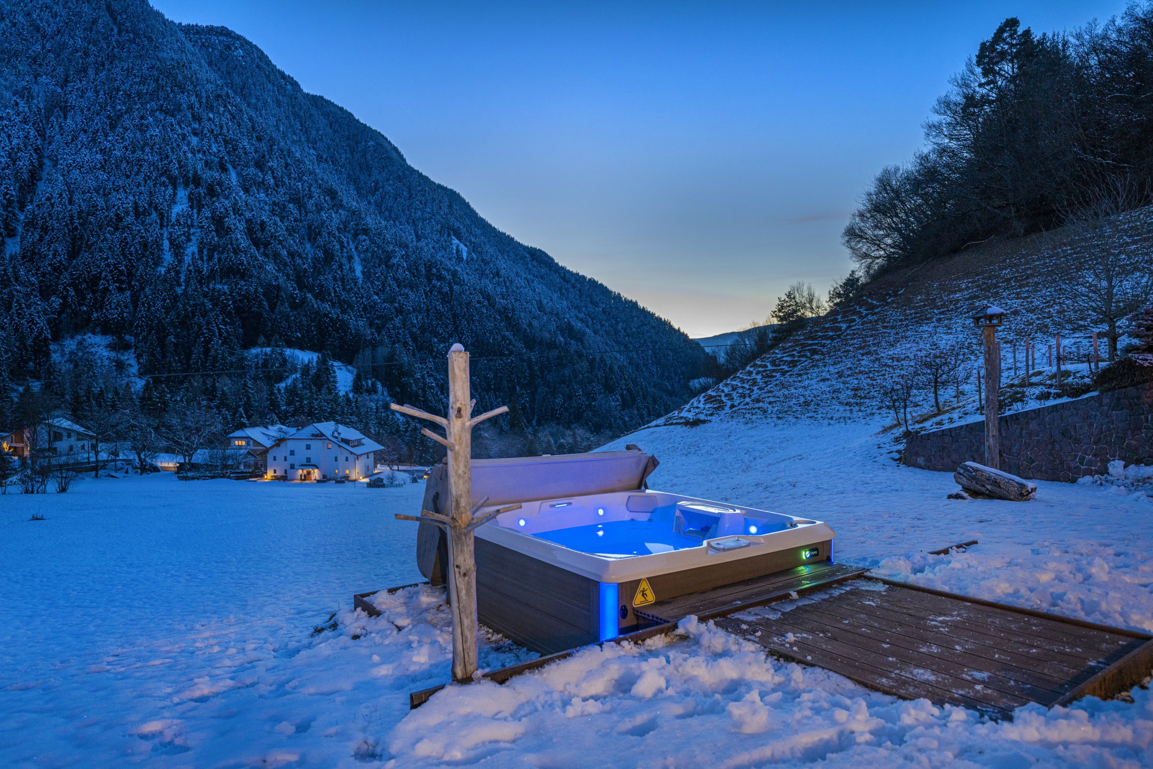 Original Tyrolean Two-Bedroom Apartment with terrace and mountain view – Ortisei, Val Gardena · 2 Sleeping room