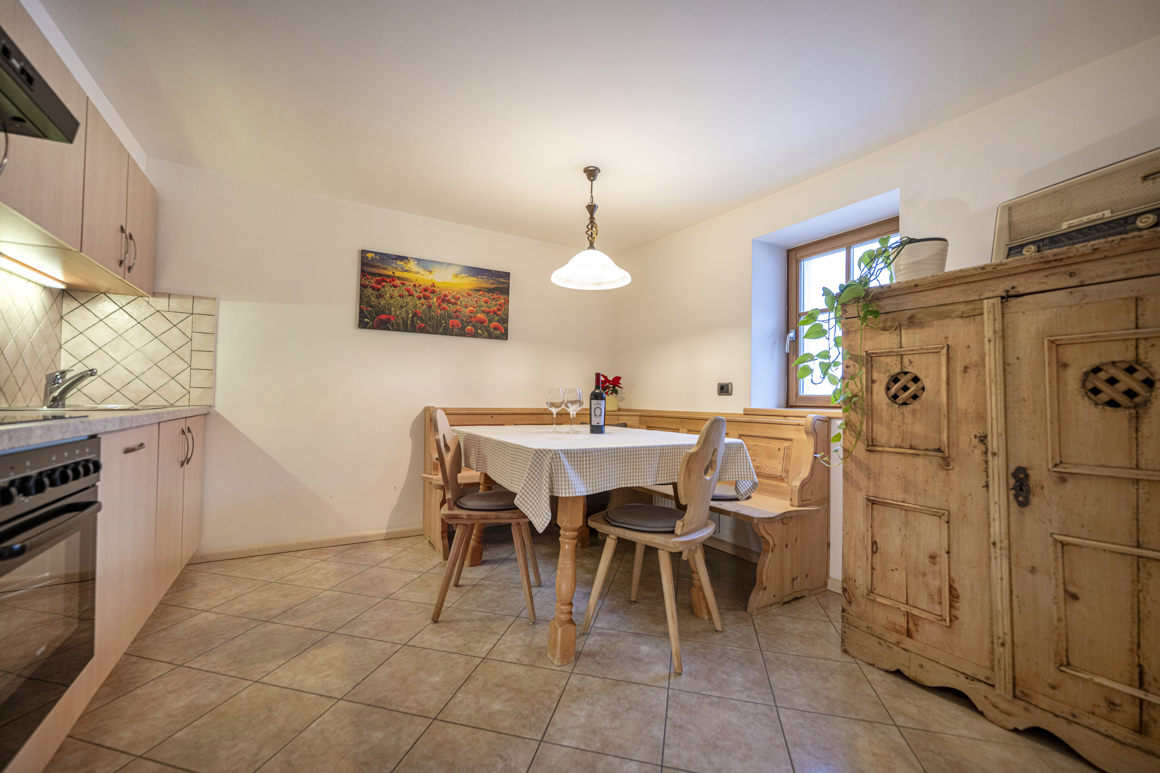 Original Tyrolean Two-Bedroom Apartment with terrace and mountain view – Ortisei, Val Gardena · 2 Sleeping room