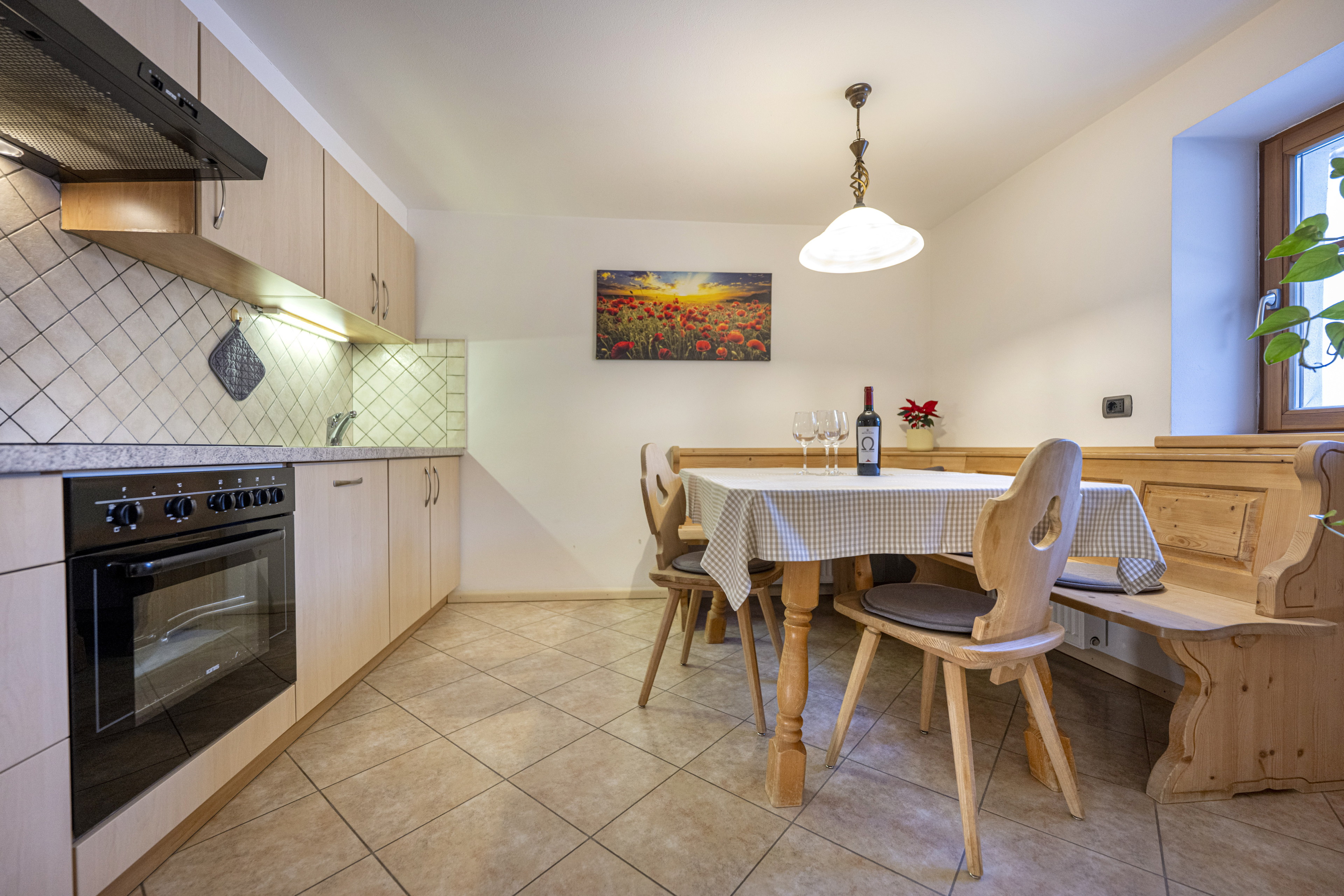 Original Tyrolean Two-Bedroom Apartment with terrace and mountain view – Ortisei, Val Gardena · 2 Sleeping room