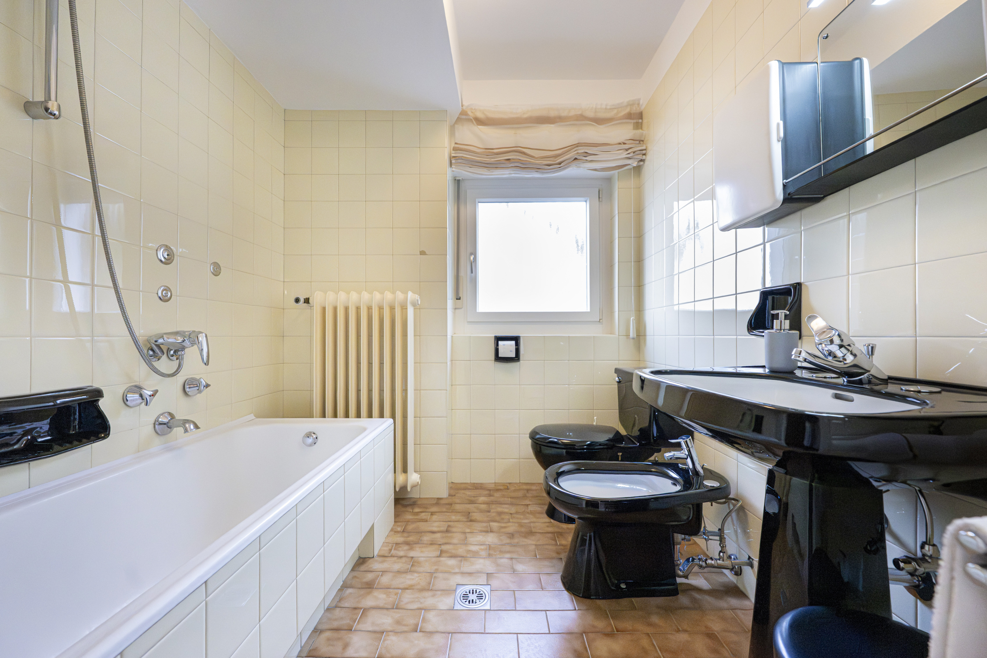 Ferienwohnung mit 3 Schlafzimmer und Balkon – St. Ulrich, Gröden · 3 Schlafzimmer
