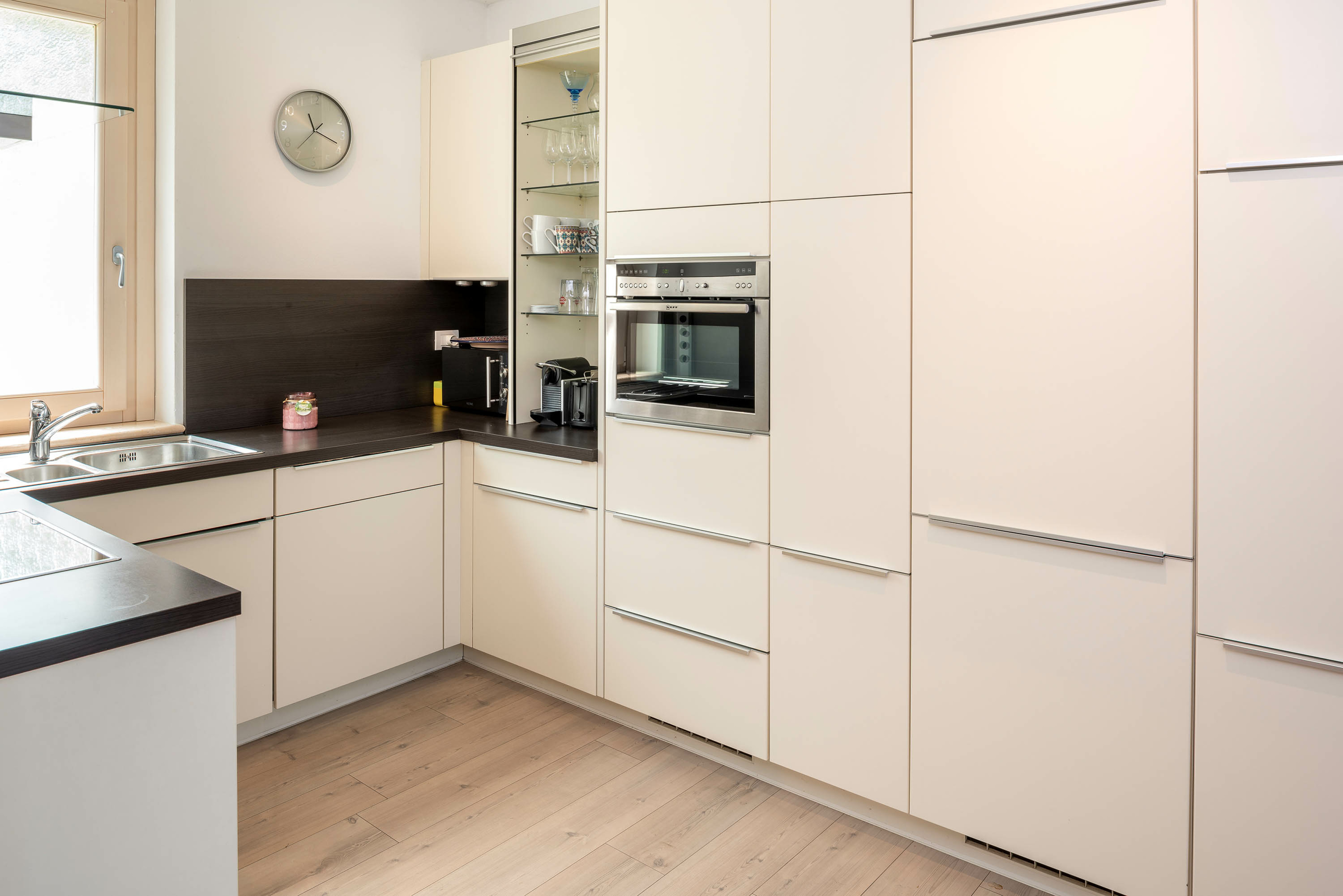 Appartamento panoramico con 2 camere da letto con giardino privató e vista lago – Albisano, Torri del Benaco e dintorni · 2 Camera da letto