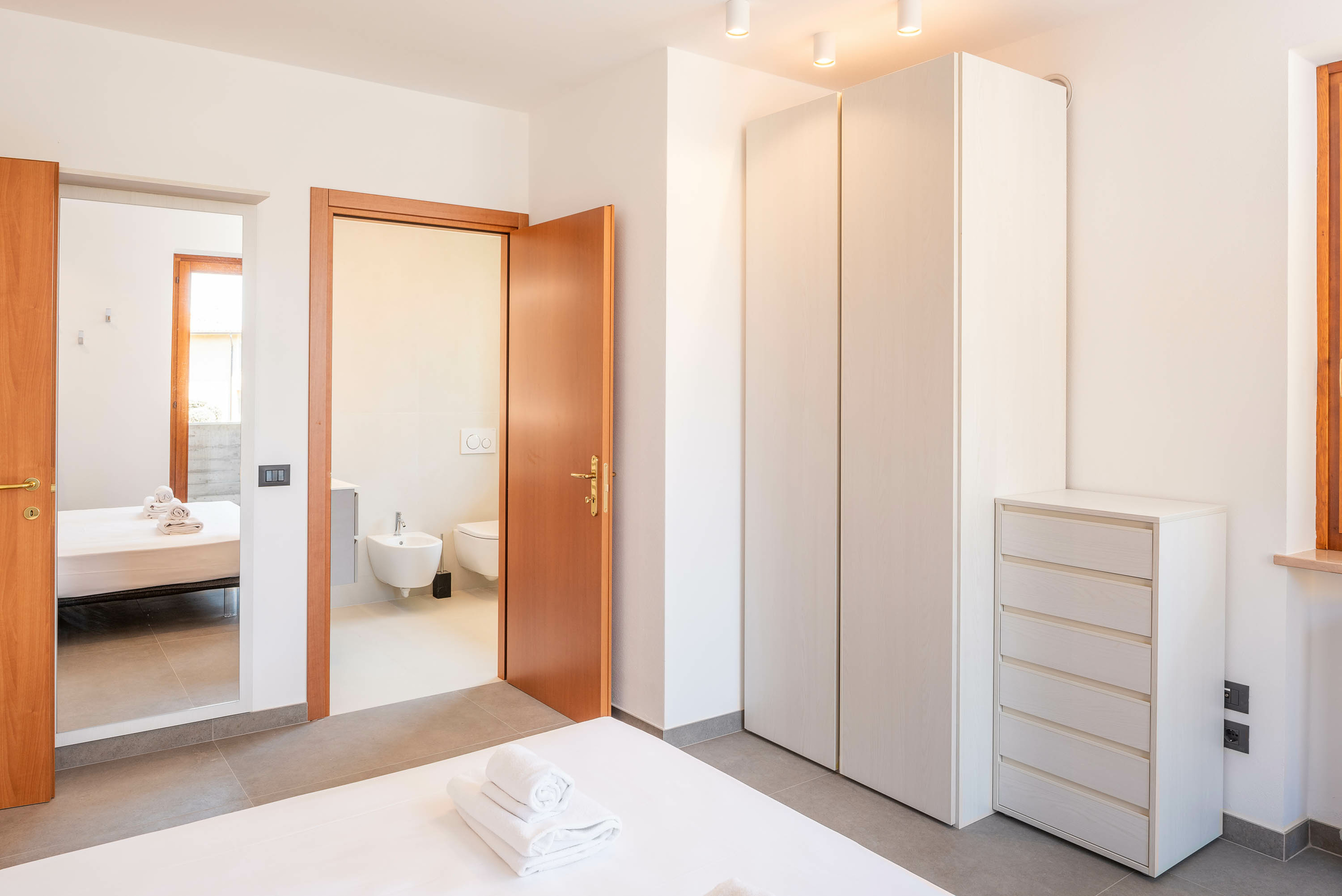 Elegante Villa con giardino e vasca idromassaggio esterna – Bardolino, Bardolino e dintorni · 4 Camera da letto