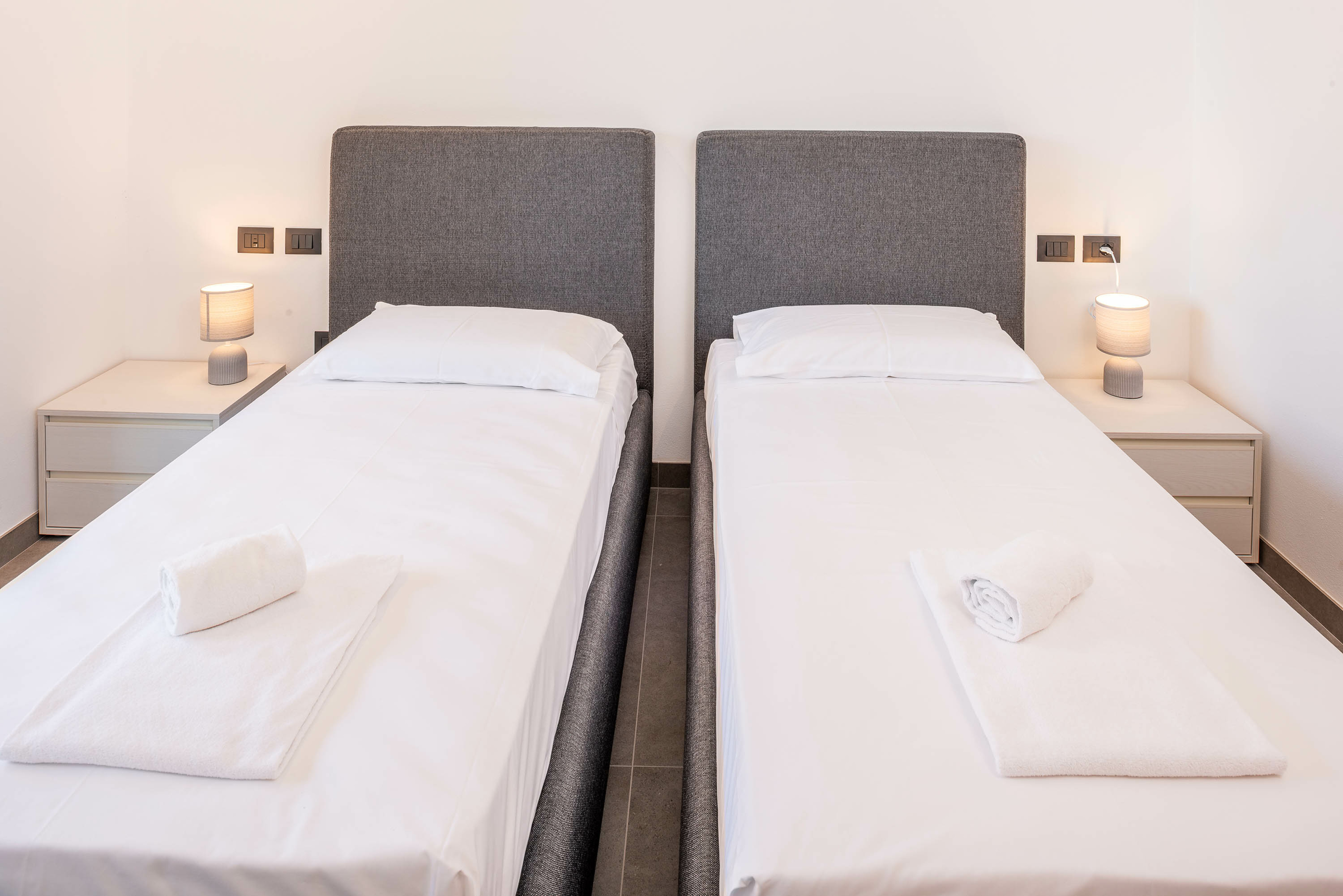 Elegante Villa con giardino e vasca idromassaggio esterna – Bardolino, Bardolino e dintorni · 4 Camera da letto