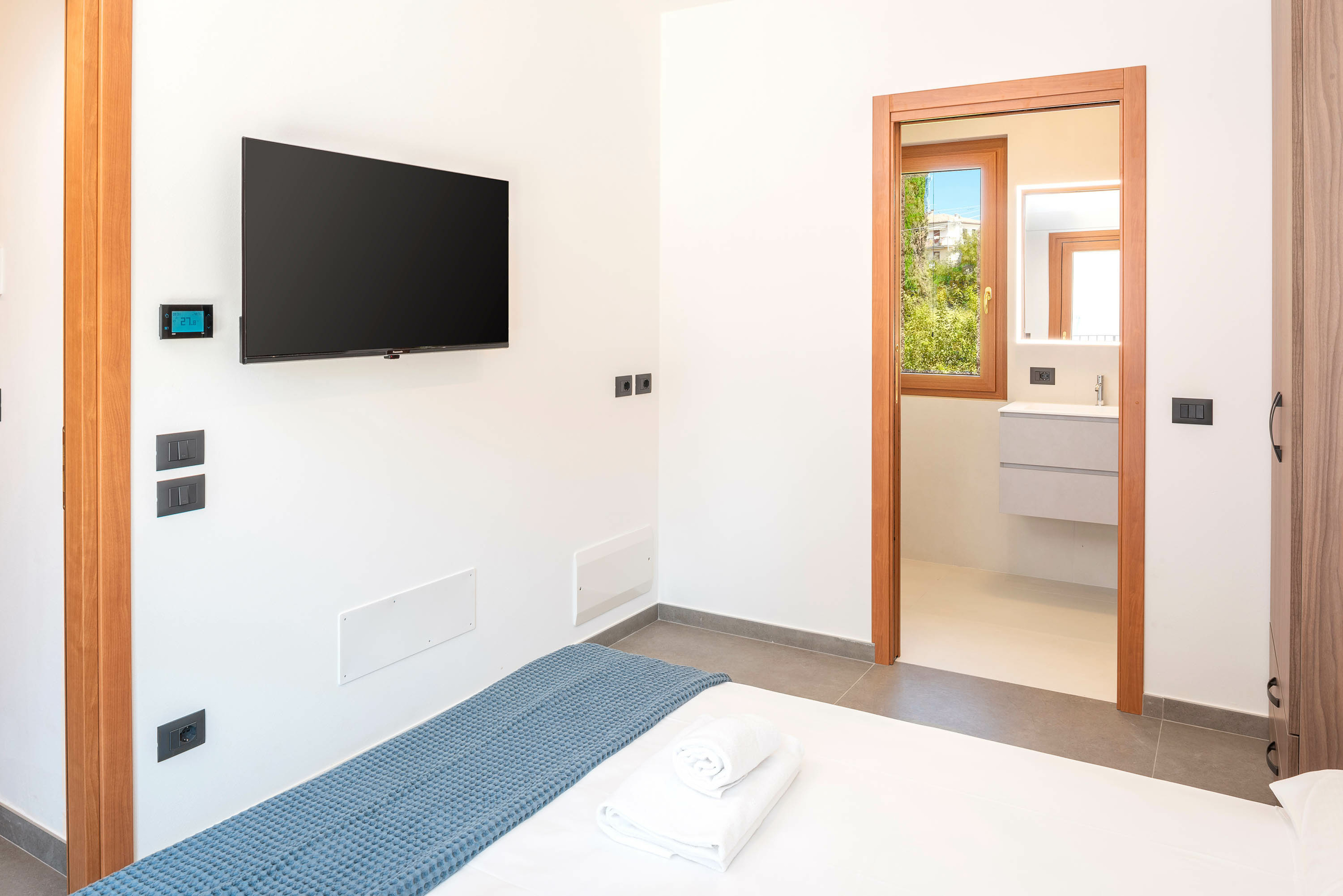 Elegante Villa con giardino e vasca idromassaggio esterna – Bardolino, Bardolino e dintorni · 4 Camera da letto