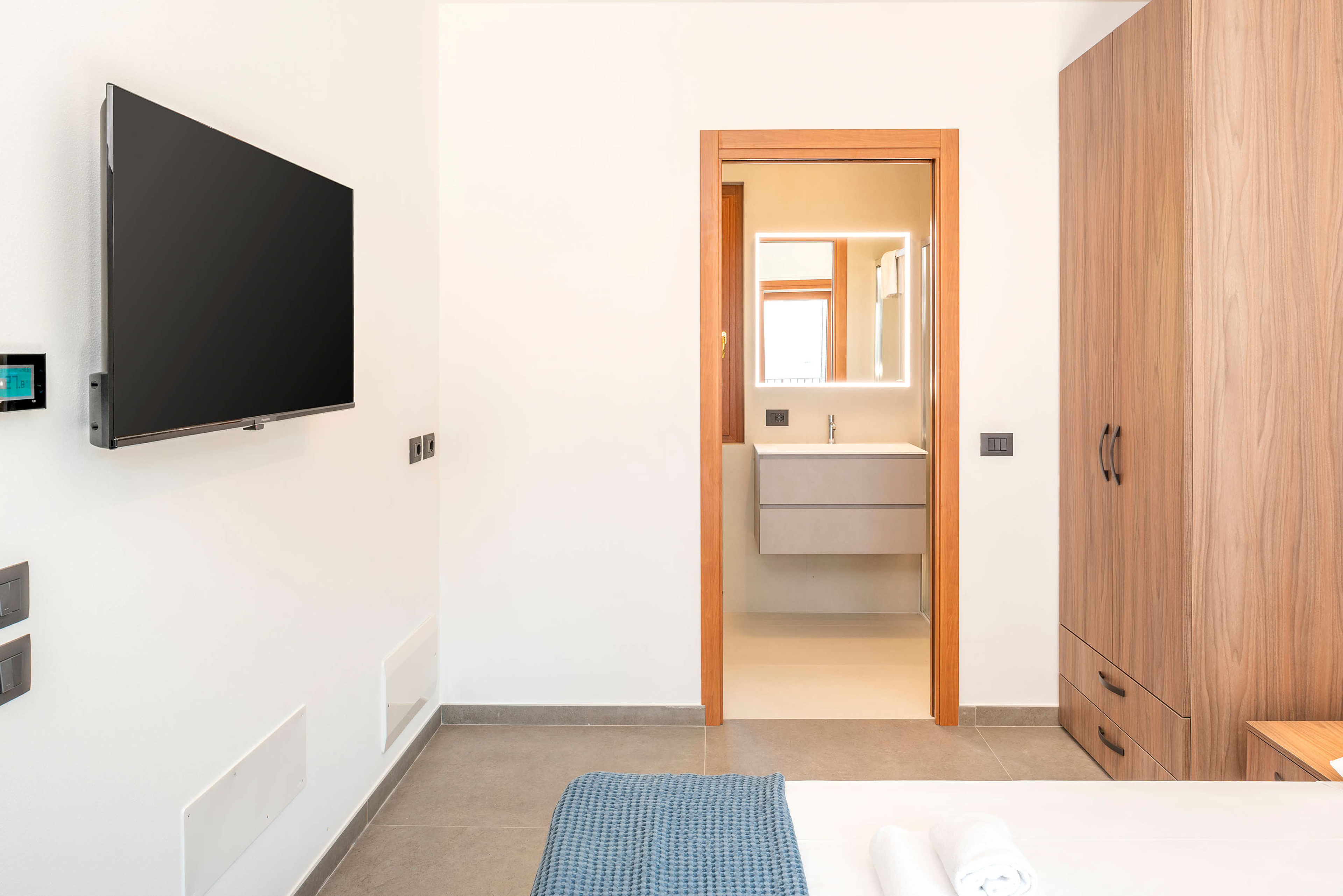 Elegante Villa con giardino e vasca idromassaggio esterna – Bardolino, Bardolino e dintorni · 4 Camera da letto
