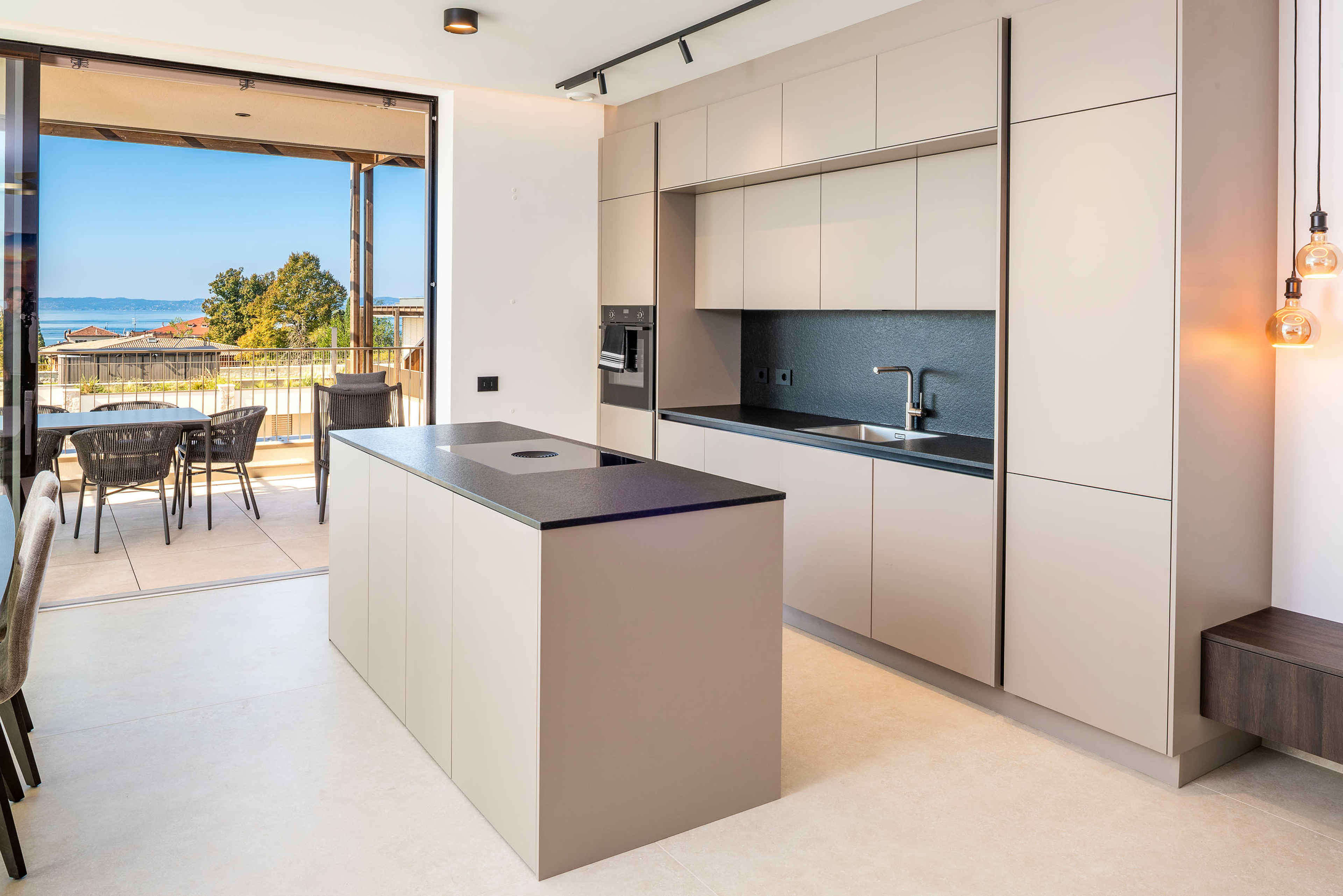 Luxus-Penthouse mit Seeblick – Bardolino, Bardolino und Umgebung · 3 Schlafzimmer