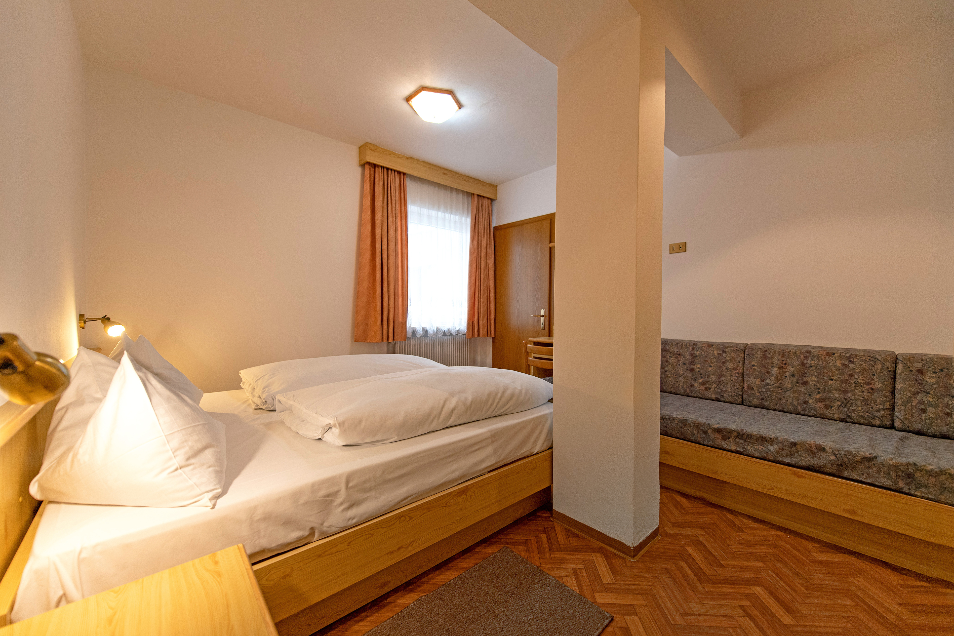 Ferienwohnung mit 1 Schlafzimmer – Wolkenstein, Gröden · 1 Schlafzimmer