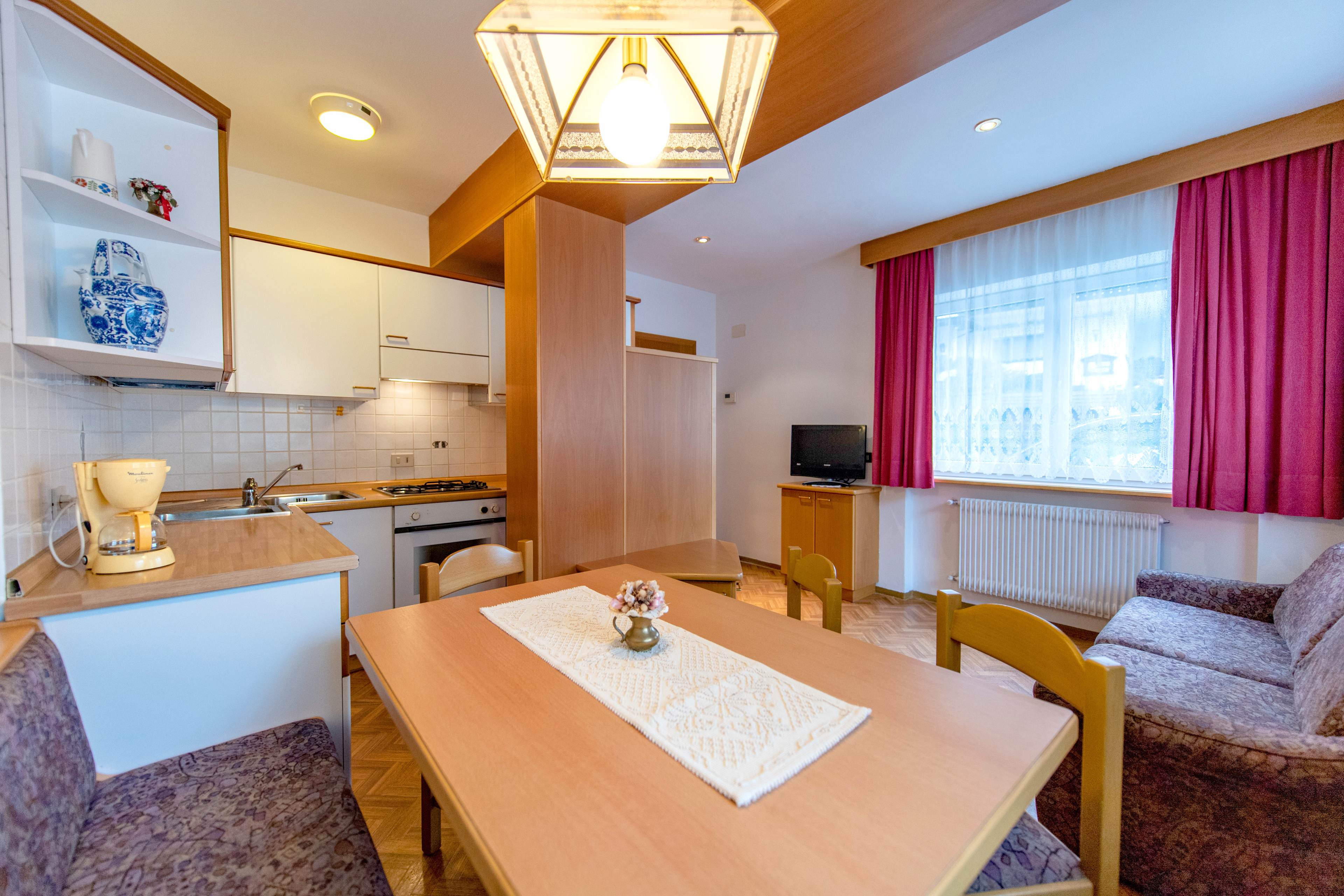 Ferienwohnung mit 1 Schlafzimmer – Wolkenstein, Gröden · 1 Schlafzimmer