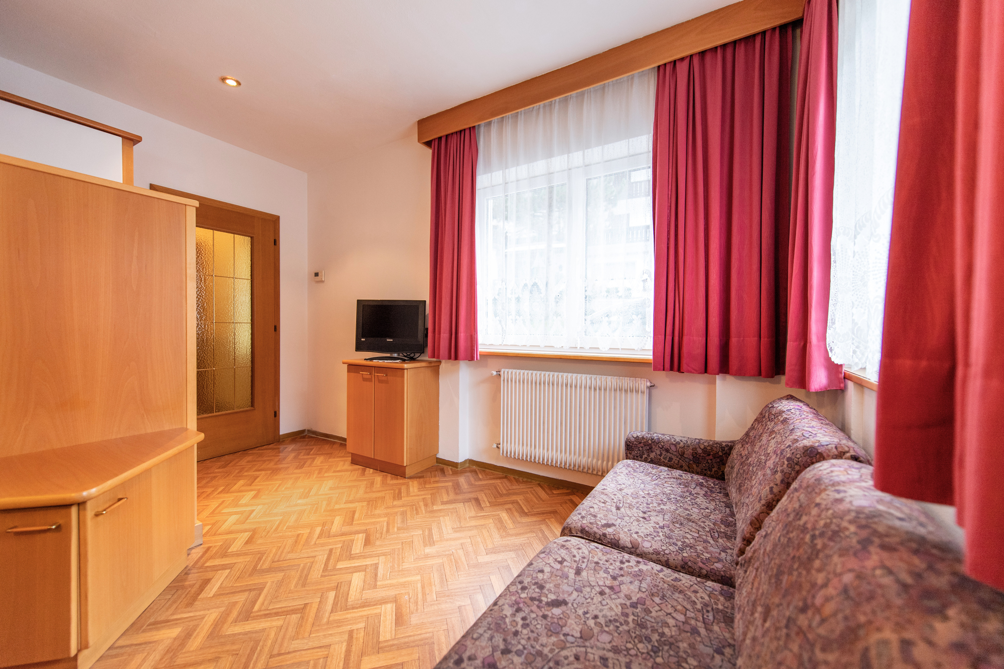 Ferienwohnung mit 1 Schlafzimmer – Wolkenstein, Gröden · 1 Schlafzimmer