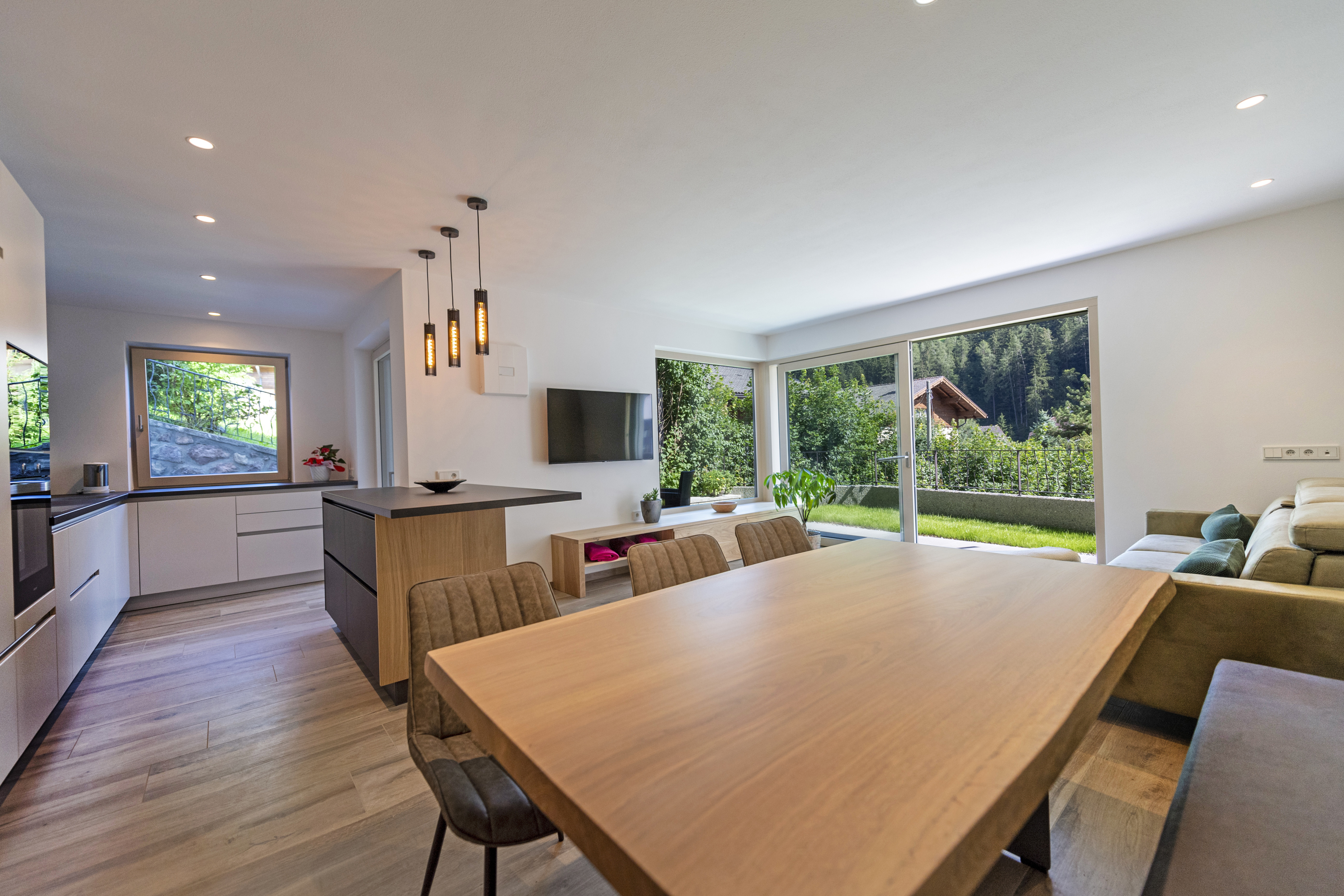 Ferienwohnung mit 3 Schlafzimmern und Terrasse – St. Ulrich, Gröden · 3 Schlafzimmer