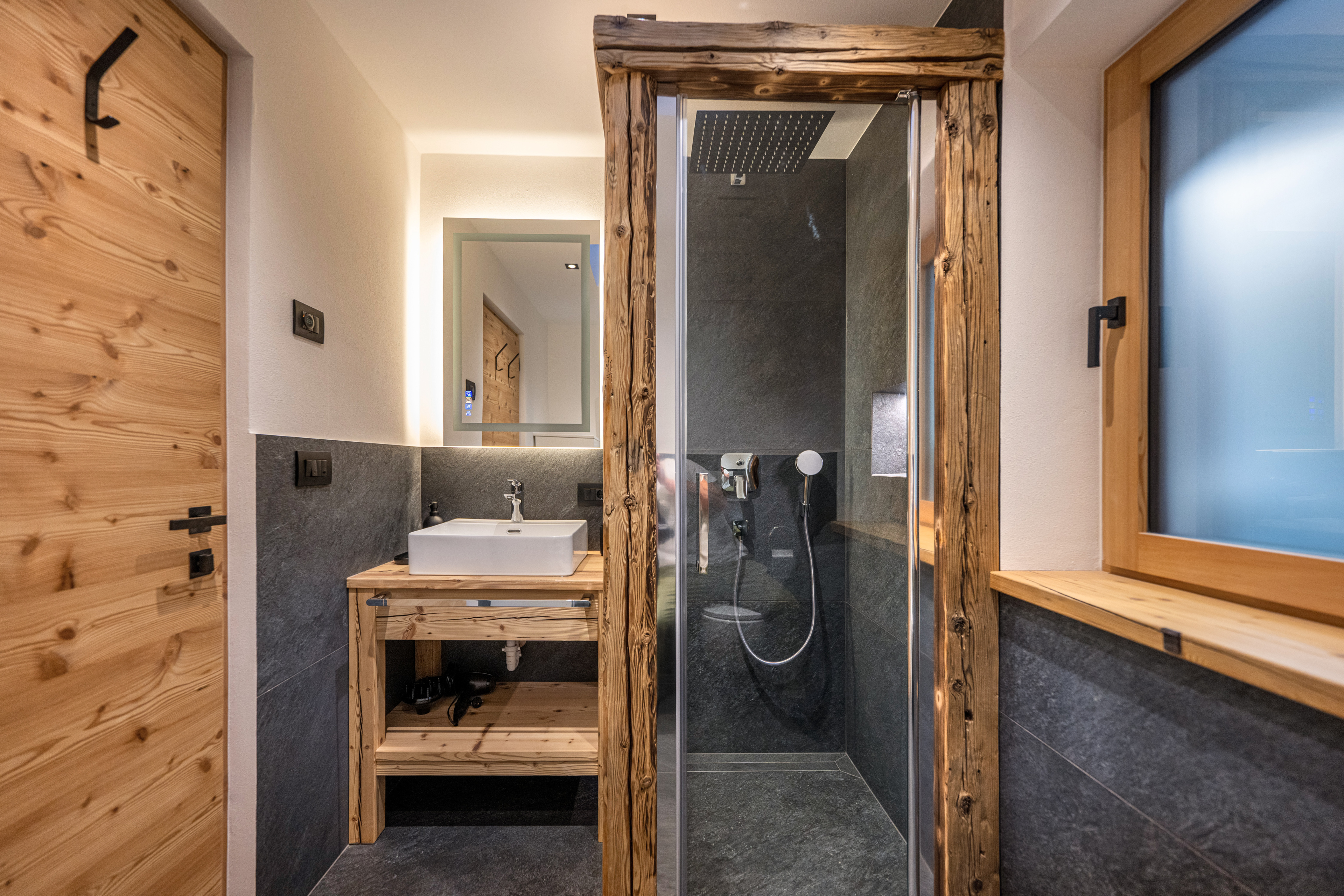 Ferienwohnung mit 3 Schlafzimmer und Garten – St. Ulrich, Gröden · 3 Schlafzimmer