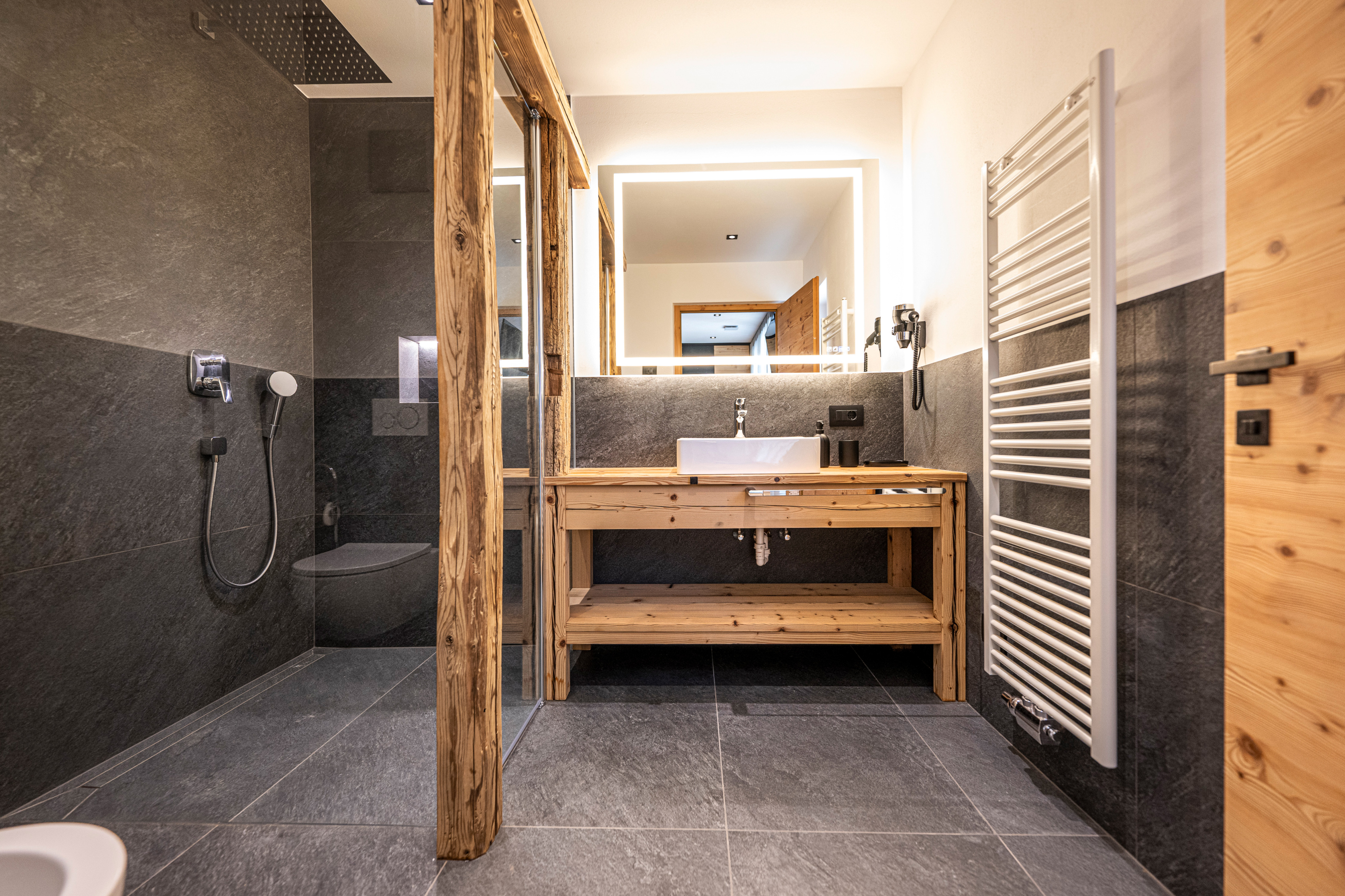 Ferienwohnung mit 3 Schlafzimmer und Garten – St. Ulrich, Gröden · 3 Schlafzimmer