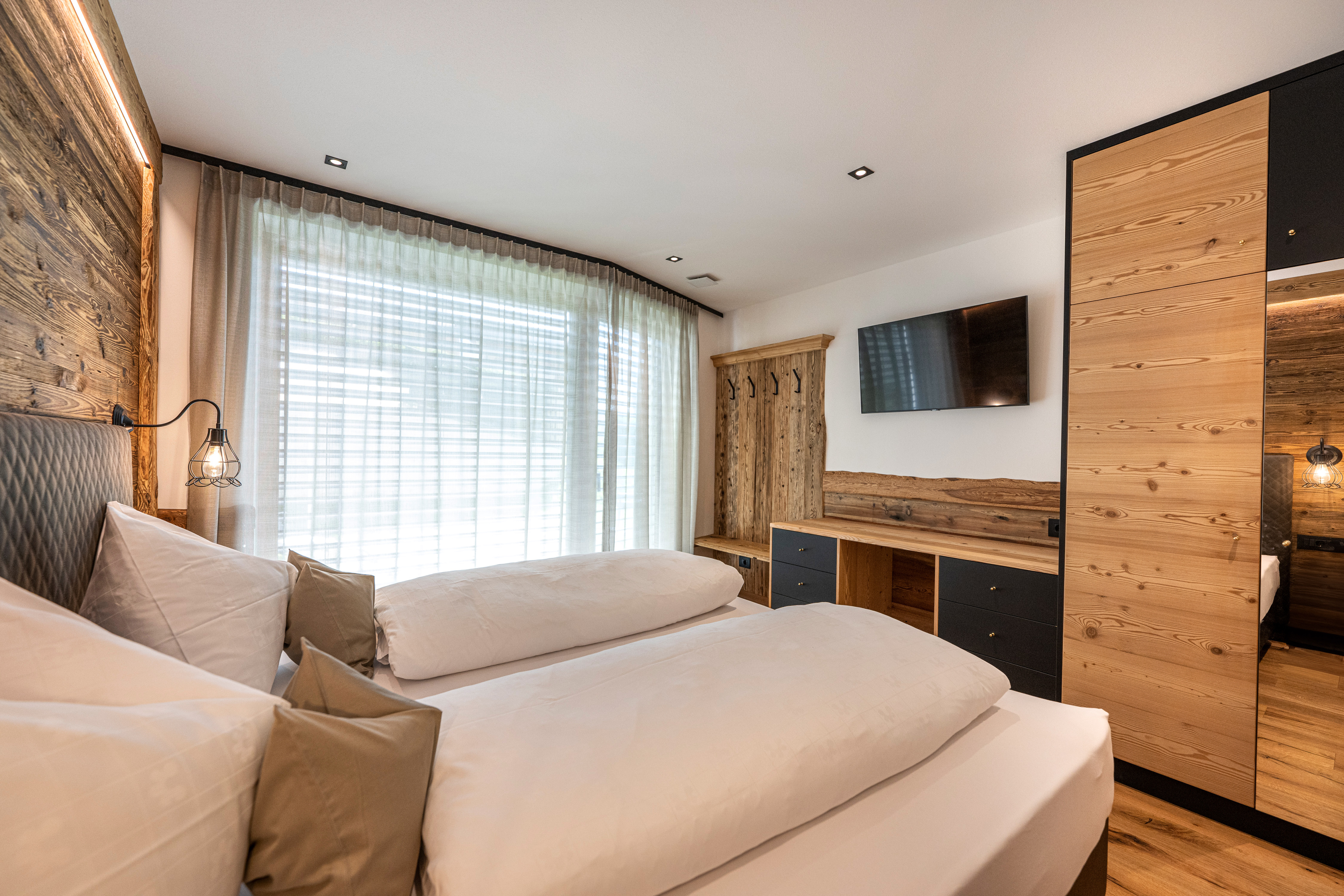Ferienwohnung mit 3 Schlafzimmer und Garten – St. Ulrich, Gröden · 3 Schlafzimmer