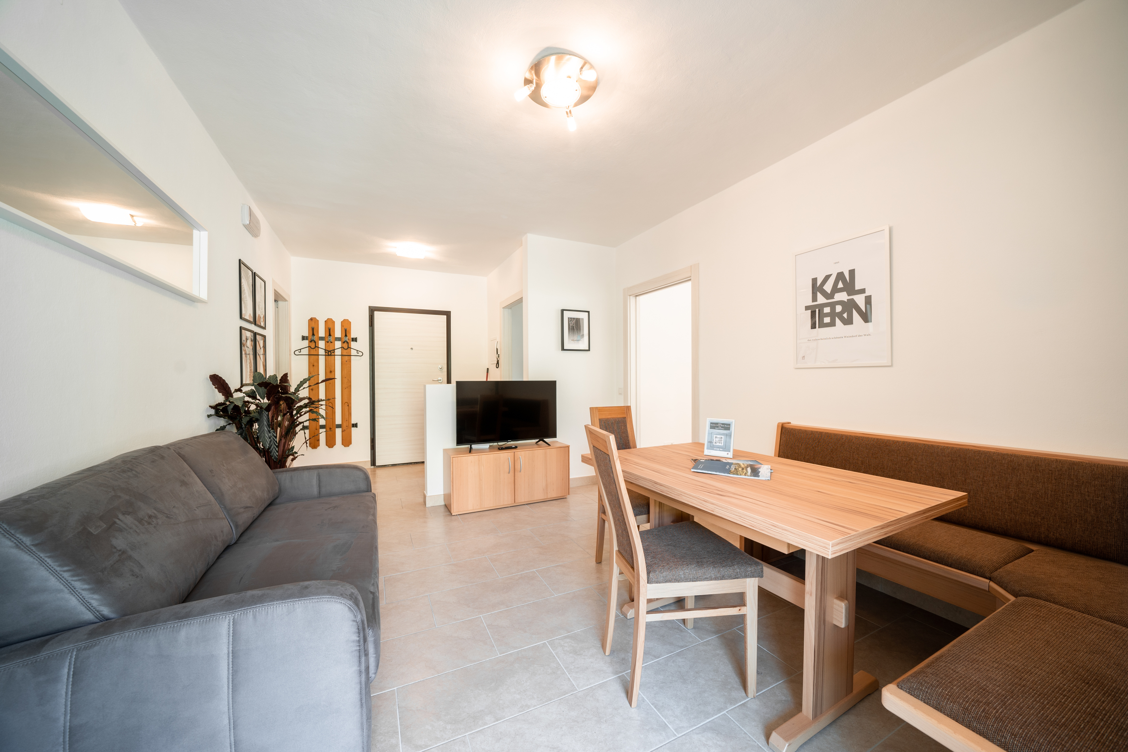 Garden 14 / Apartment mit 2 Schlafzimmer und privatem Garten – Kaltern am See, Südtiroler Weinstrasse · 2 Schlafzimmer