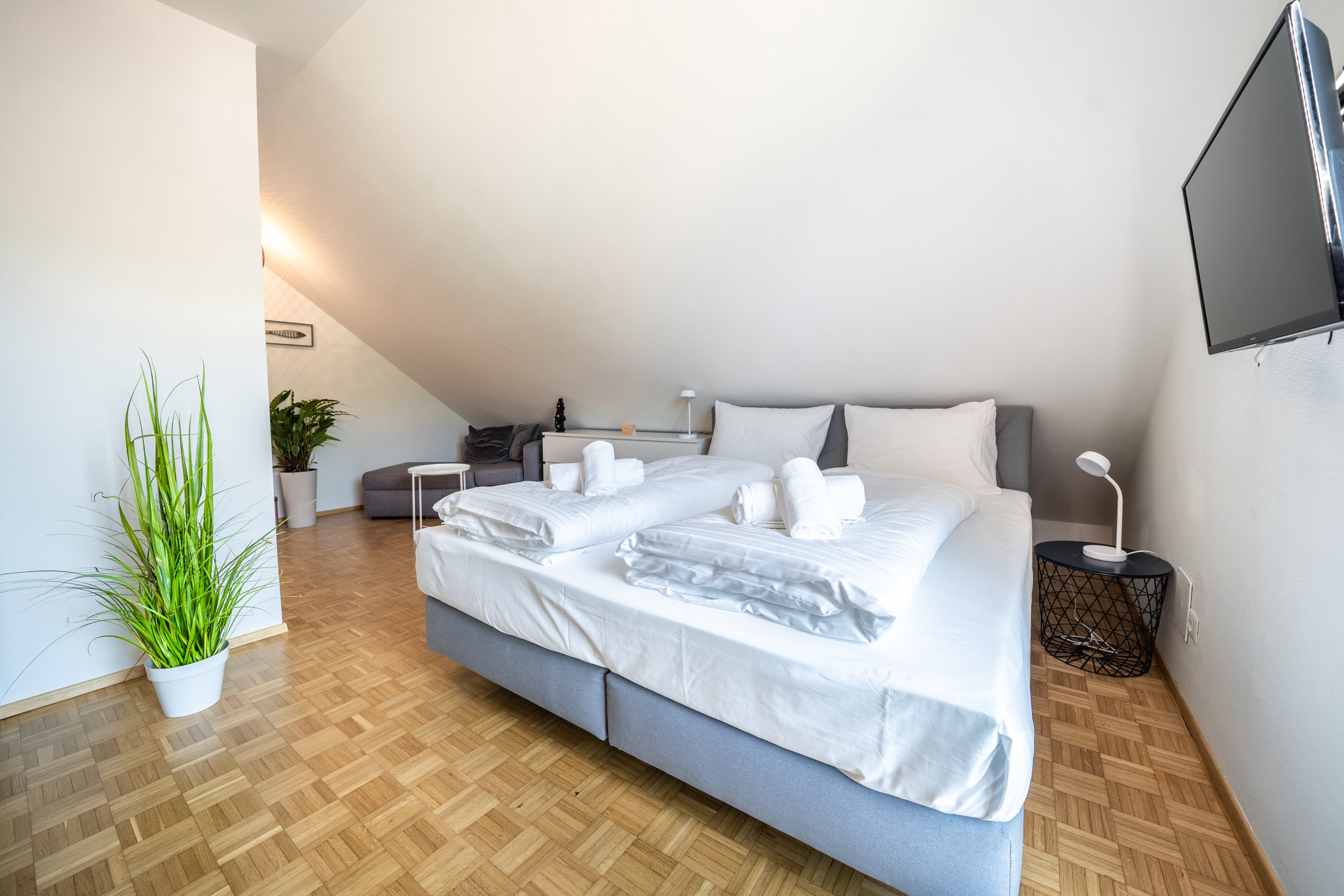 Am See 2 / Ferienwohnung mit Balkon mit Seeblick / Am See – Kaltern am See, Südtiroler Weinstrasse · 1 Schlafzimmer