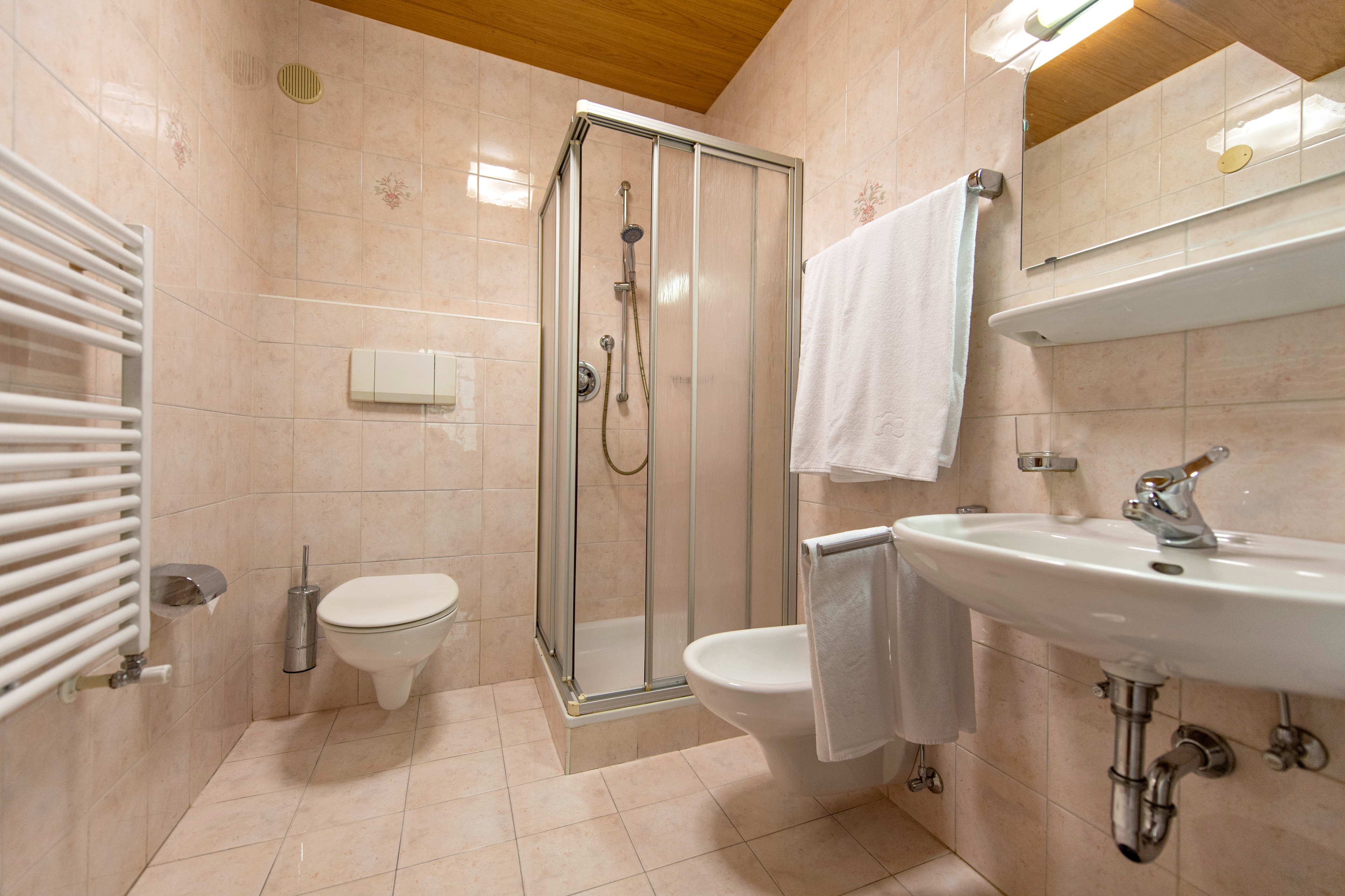 Ferienwohnung mit 1 Schlafzimmer – Wolkenstein, Gröden · 1 Schlafzimmer