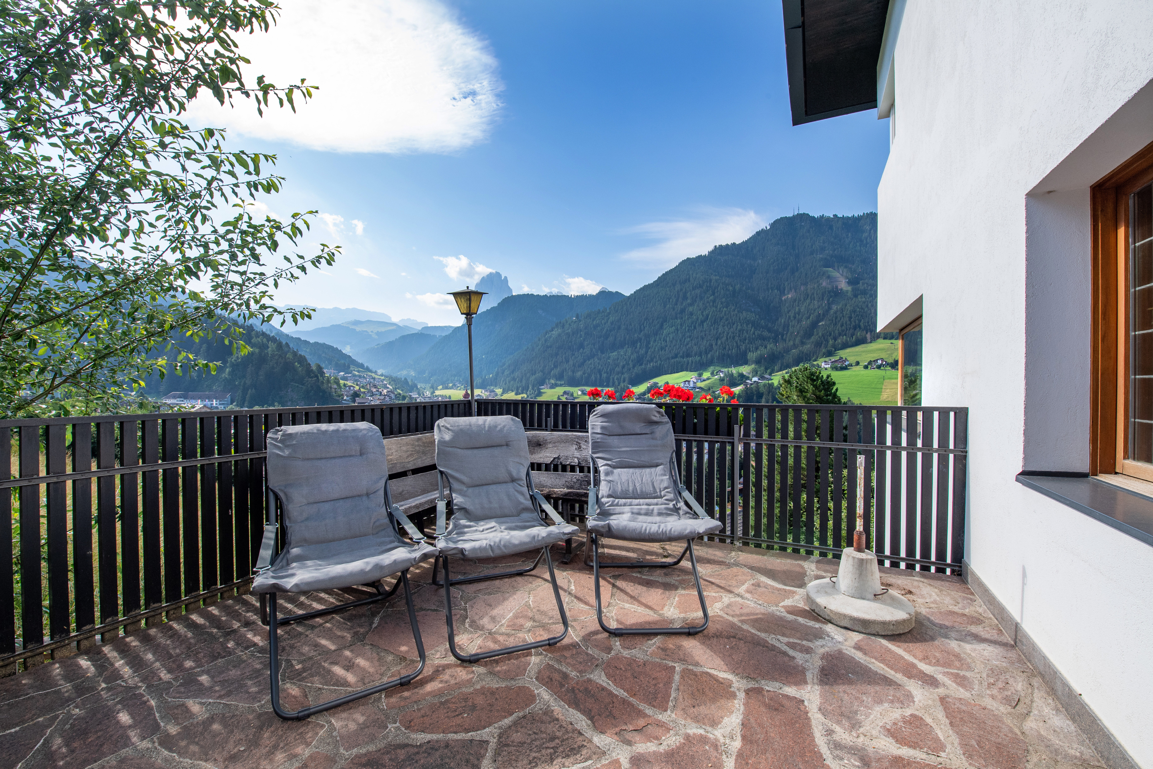 Geräumige Ferienwohnung mit 3 Schlafzimmern, Balkon und Terrasse – St. Ulrich, Gröden · 3 Schlafzimmer